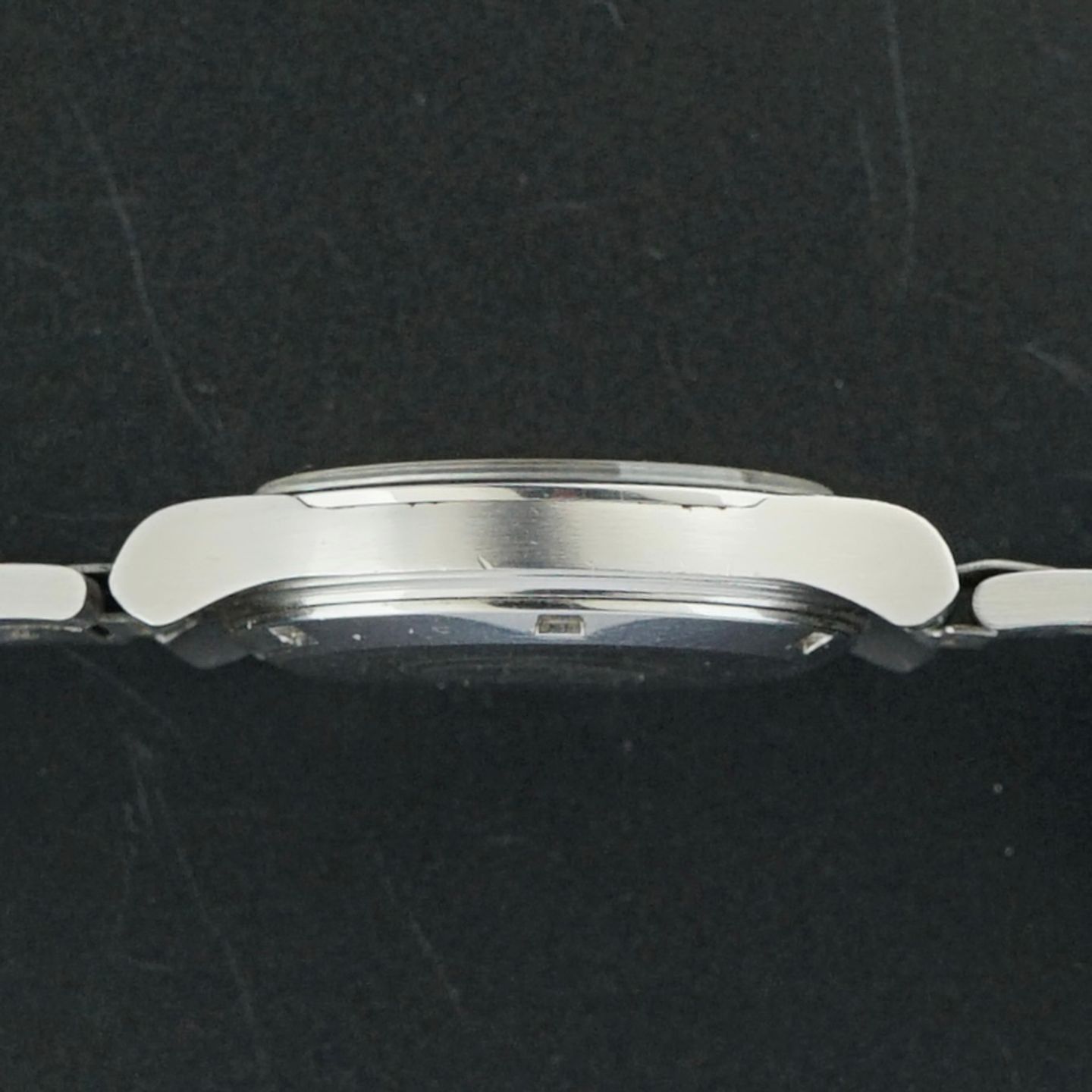 Omega Genève 166.0173 - (5/8)