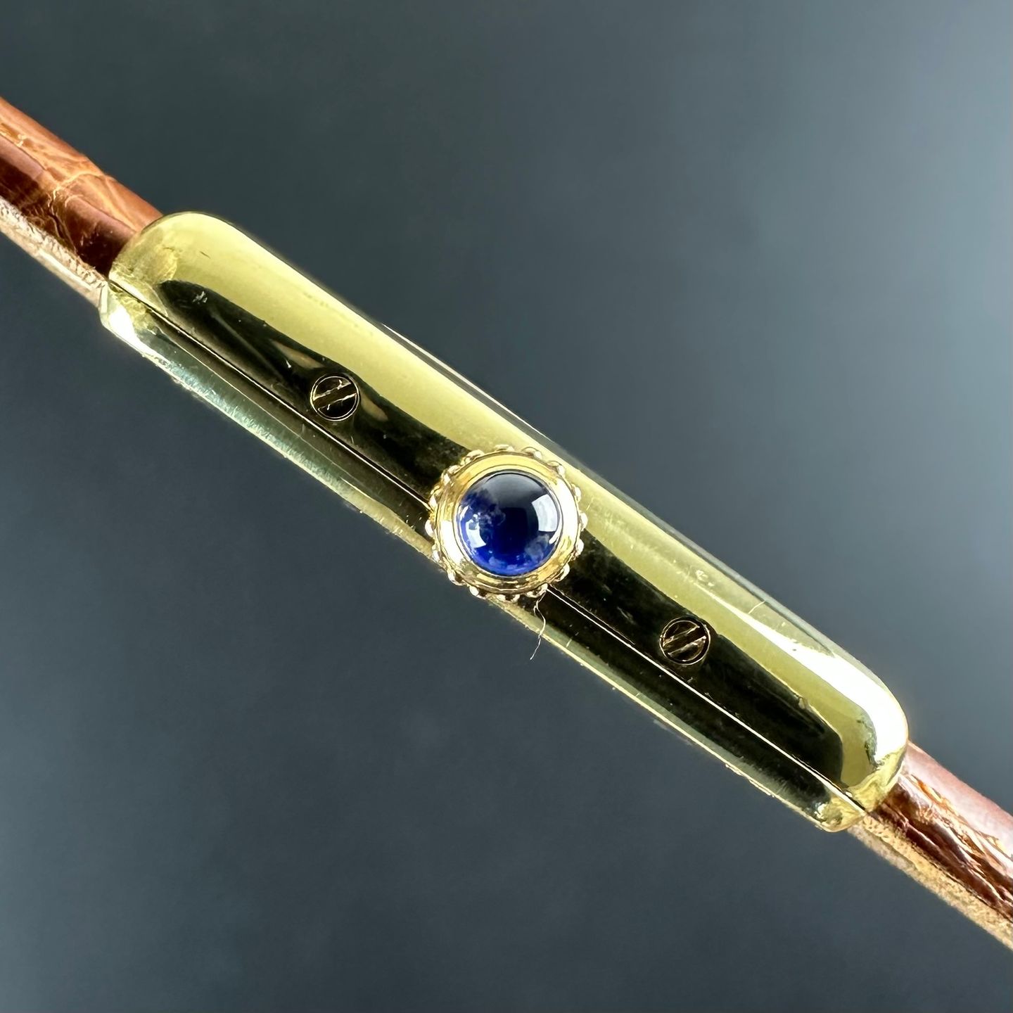 Cartier Tank 5057001 (1990) - Champagne dial 20 mm Gold/Steel case (4/8)