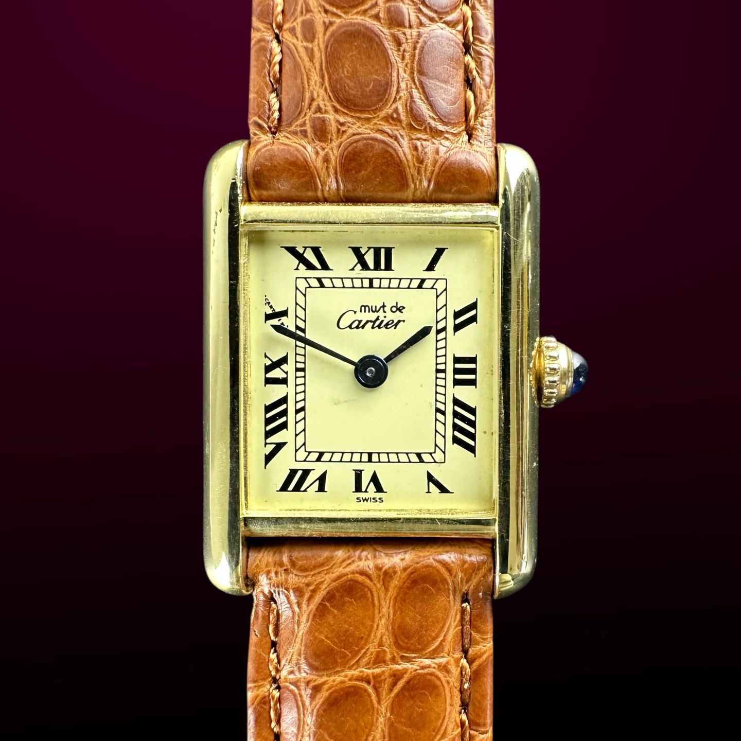Cartier Tank 5057001 (1990) - Champagne dial 20 mm Gold/Steel case (1/8)