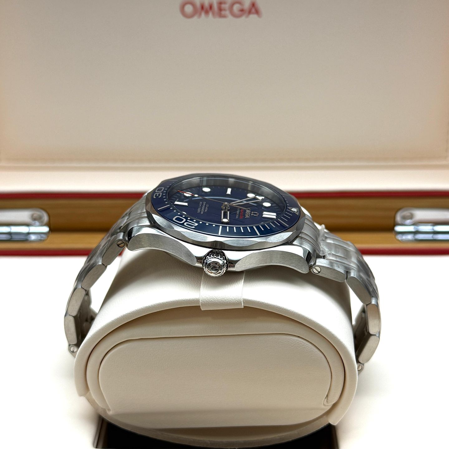 Omega Seamaster Diver 300 M 212.30.41.20.03.001 - (3/5)