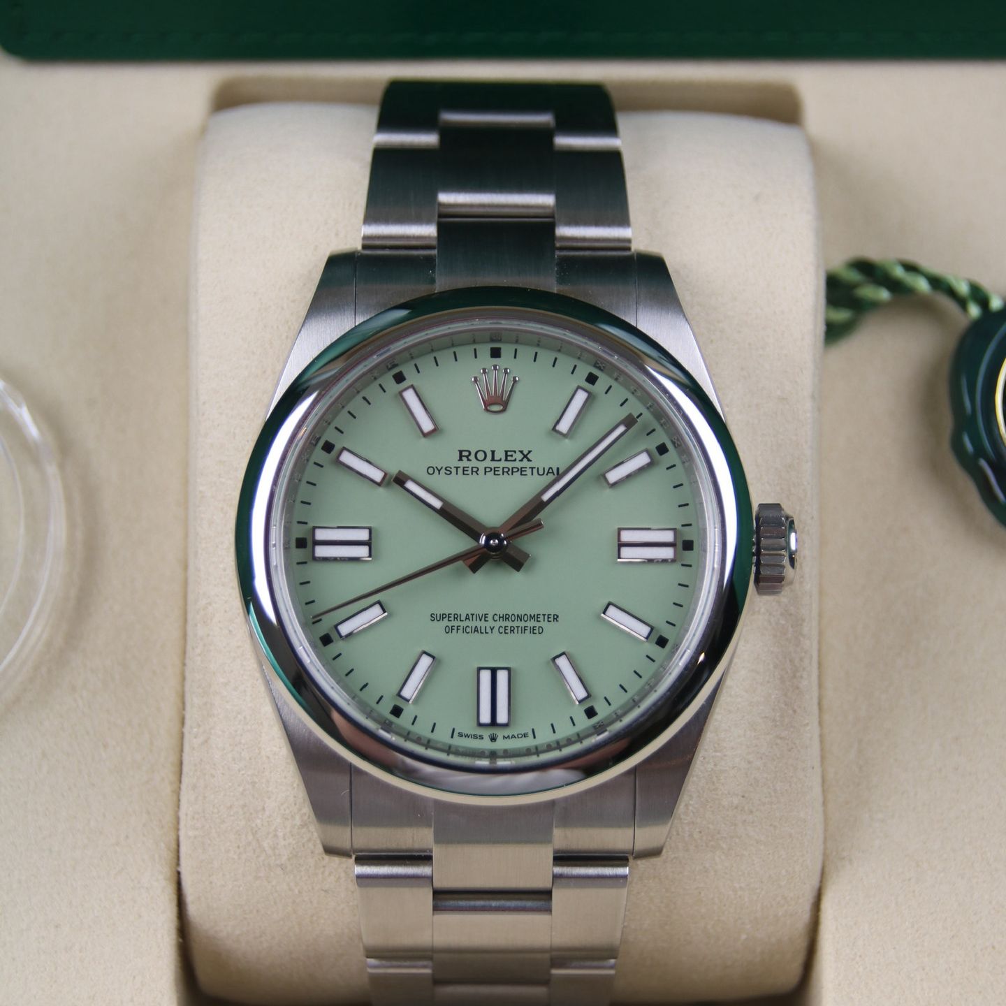 Rolex Oyster Perpetual 41 134300 - (2/8)