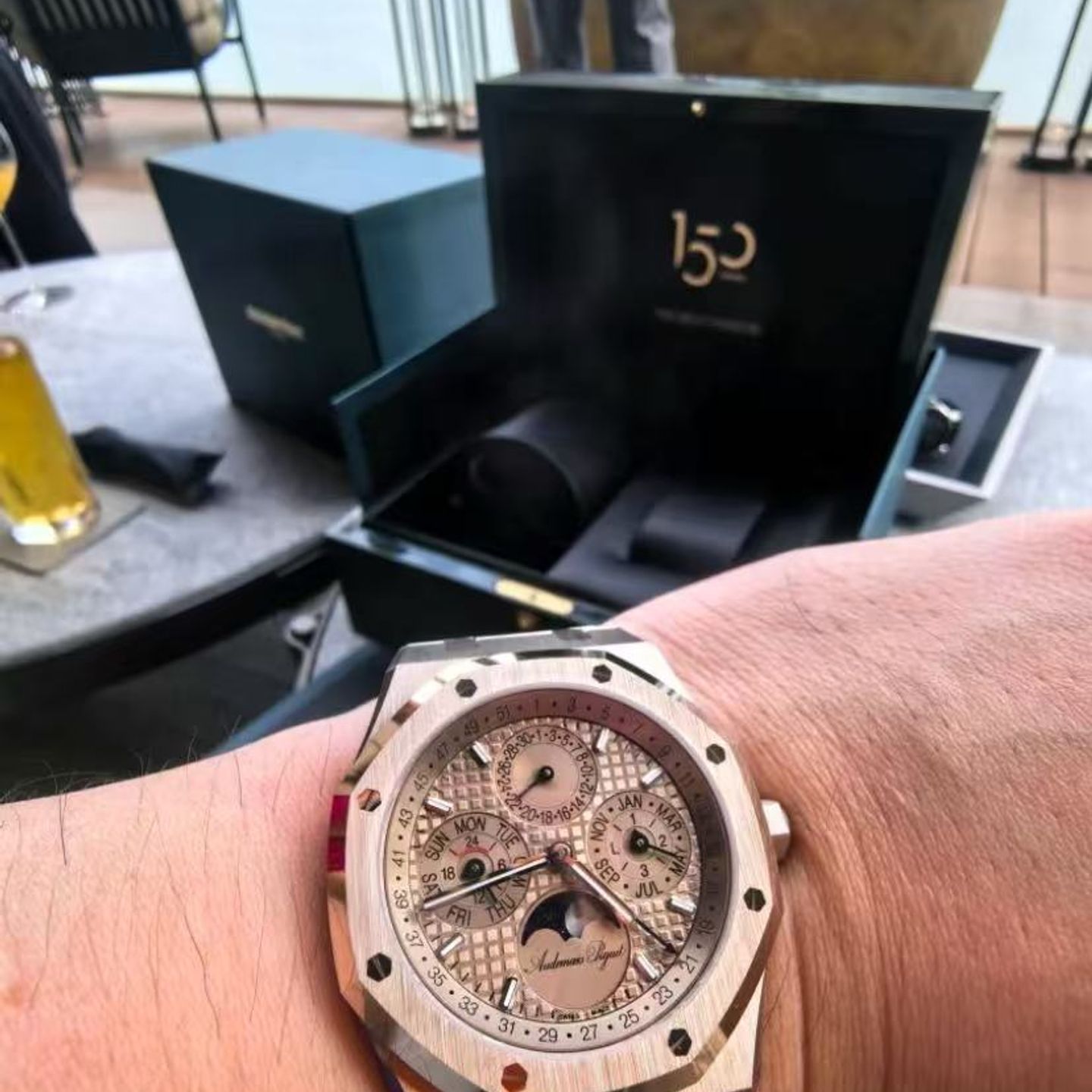 Audemars Piguet Royal Oak Perpetual Calendar 26674SG.OO.1320SG.01 - (2/3)