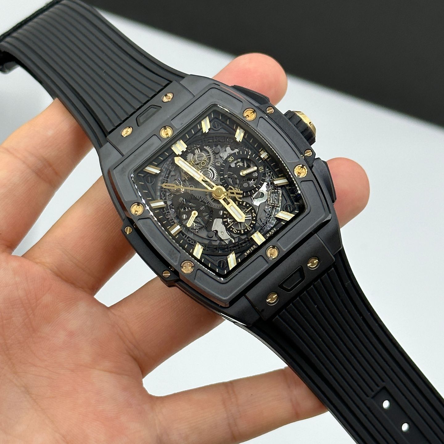 Hublot Spirit of Big Bang 642.ci.0181.rx.sea (2023) - Transparent dial 42 mm Ceramic case (2/8)