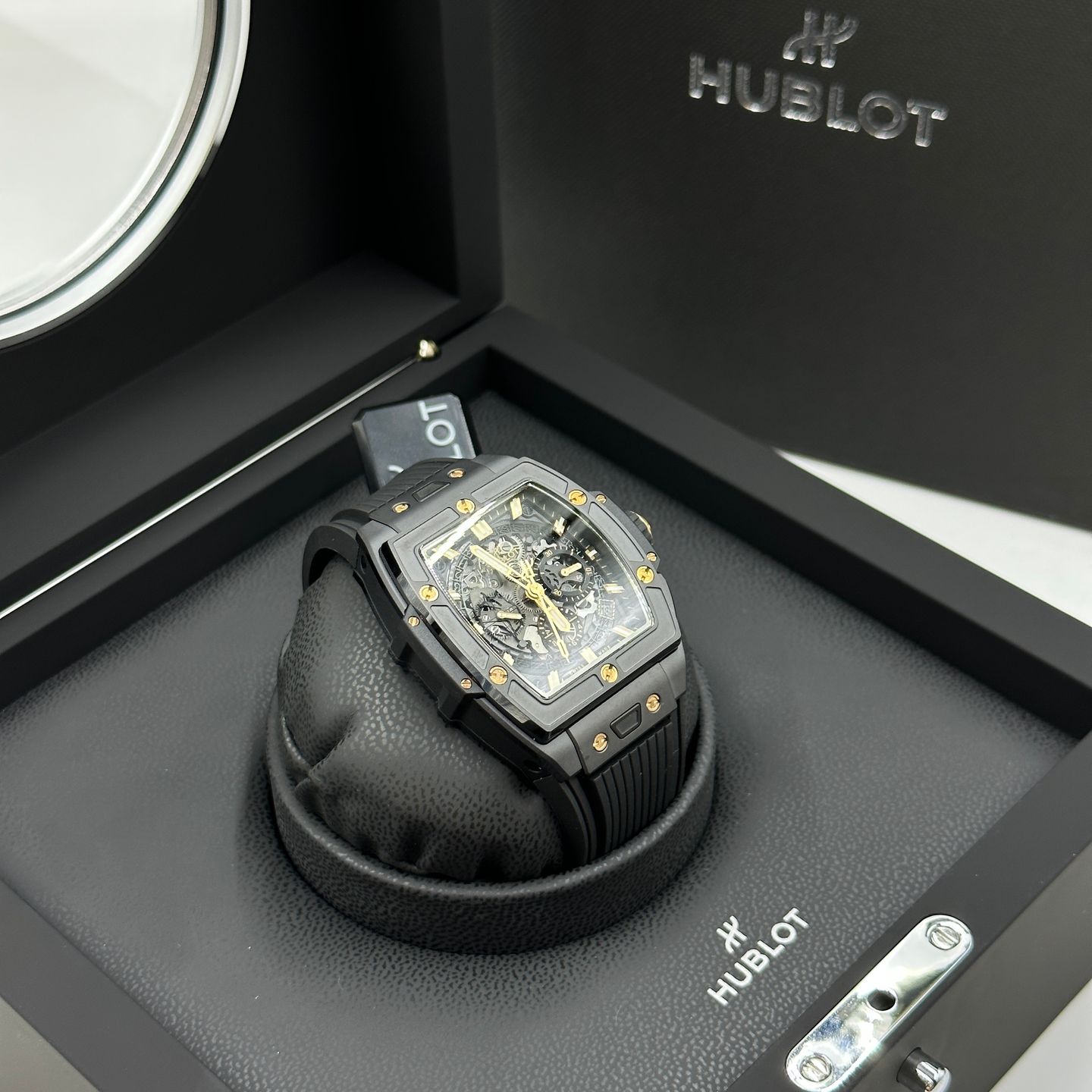 Hublot Spirit of Big Bang 642.ci.0181.rx.sea (2023) - Transparent dial 42 mm Ceramic case (6/8)