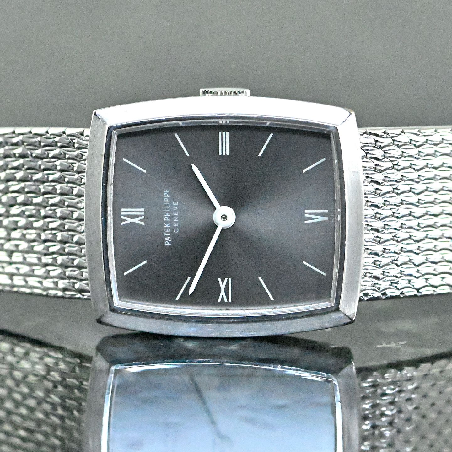 Patek Philippe Calatrava 3354 - (2/8)