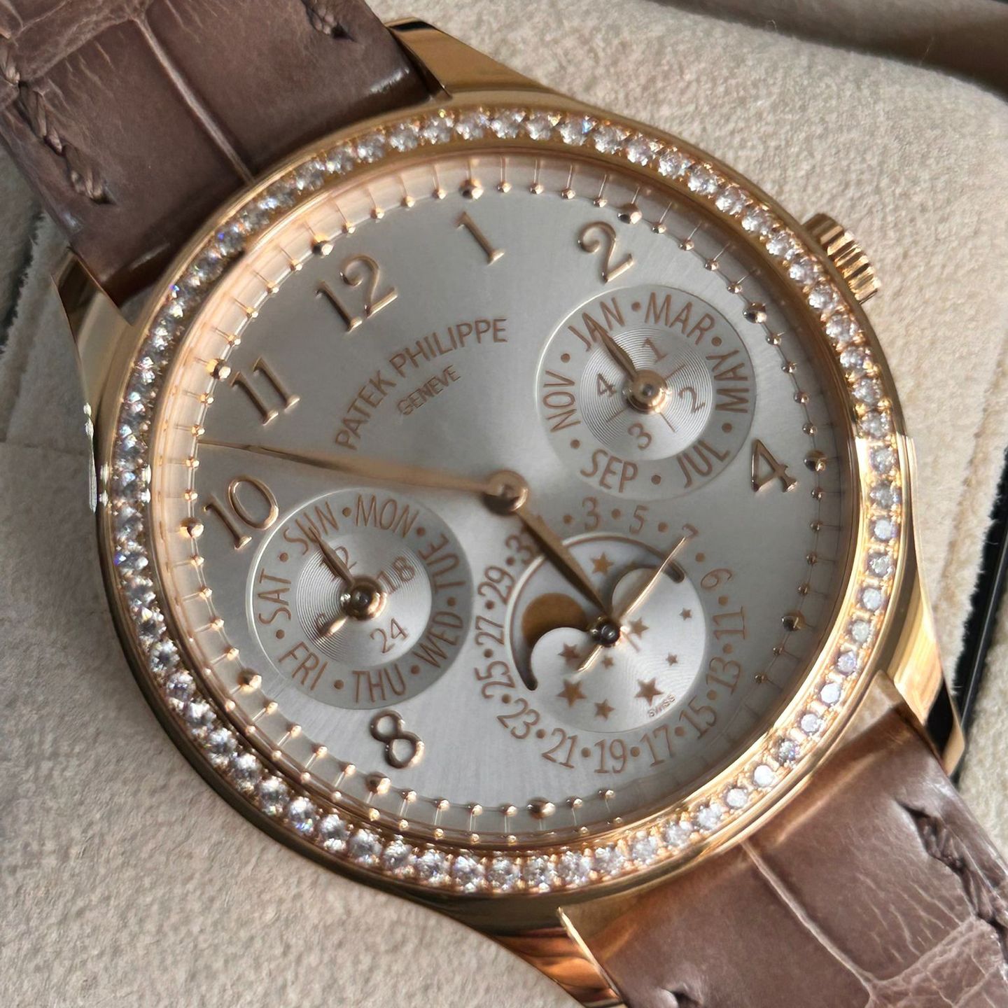 Patek Philippe Perpetual Calendar 7140R-001 - (1/8)