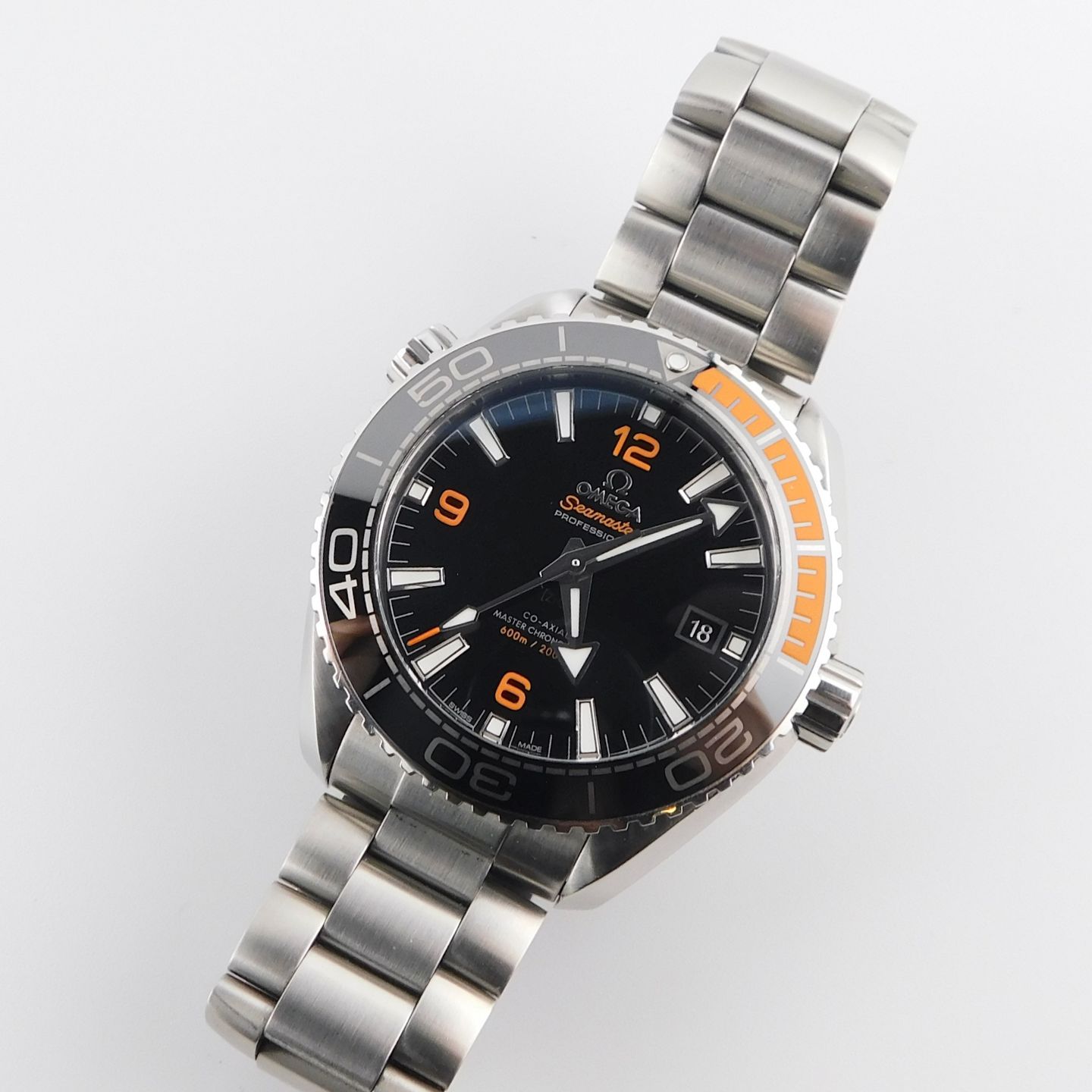 Omega Seamaster Planet Ocean 215.30.44.21.01.002 - (1/5)