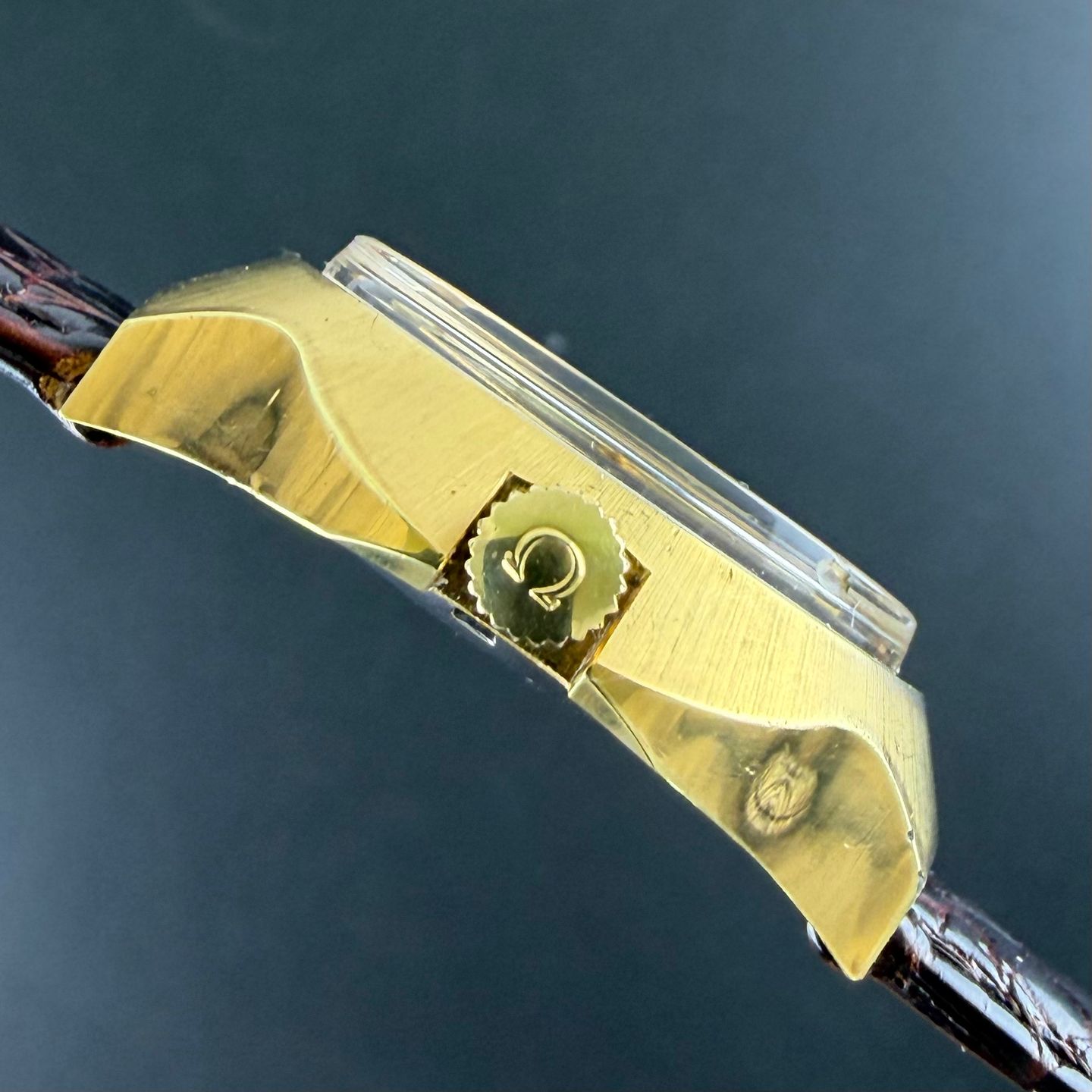 Omega Genève 166.121 (1973) - Blue dial 45 mm Gold/Steel case (5/8)