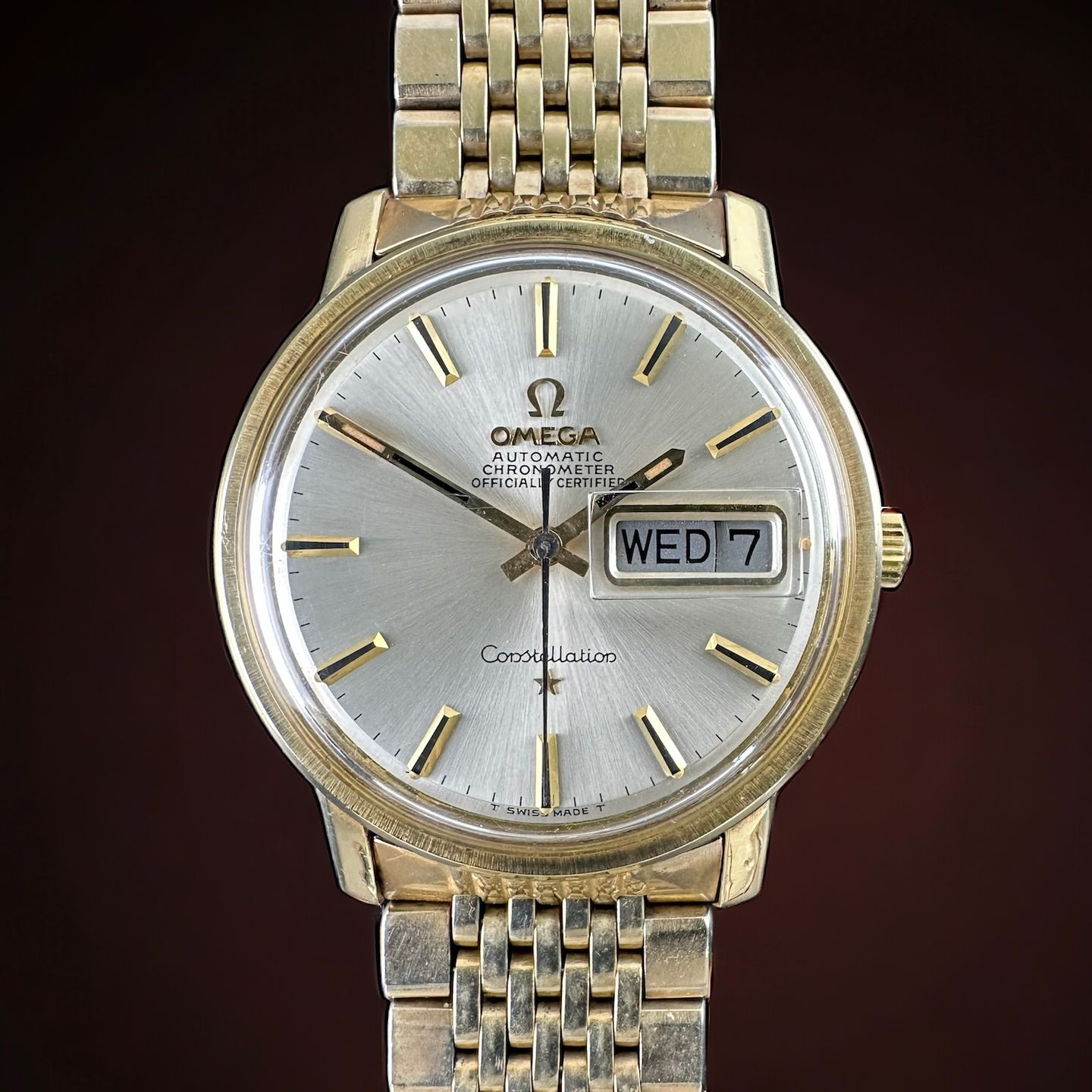 Omega Constellation 168.016 (1969) - White dial 35 mm Gold/Steel case (1/8)