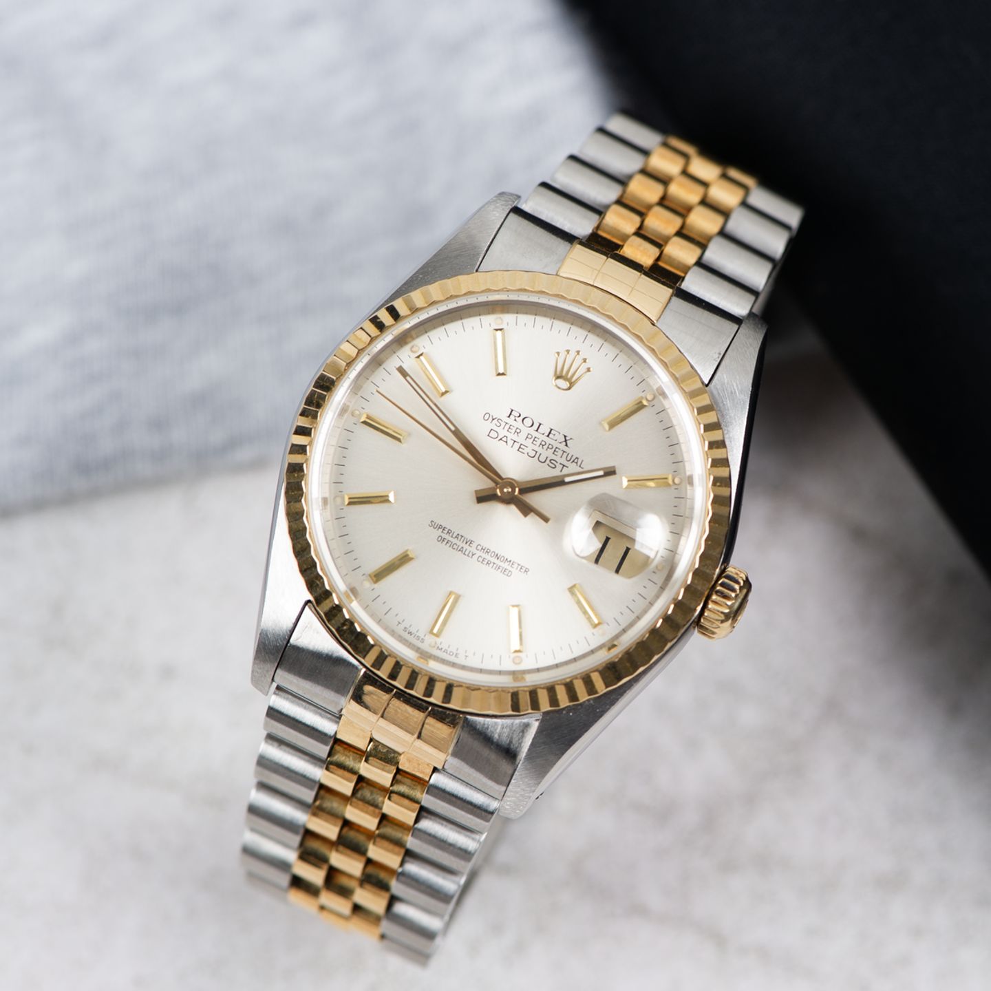 Rolex Datejust 36 16233 (1993) - Silver dial 36 mm Gold/Steel case (1/8)