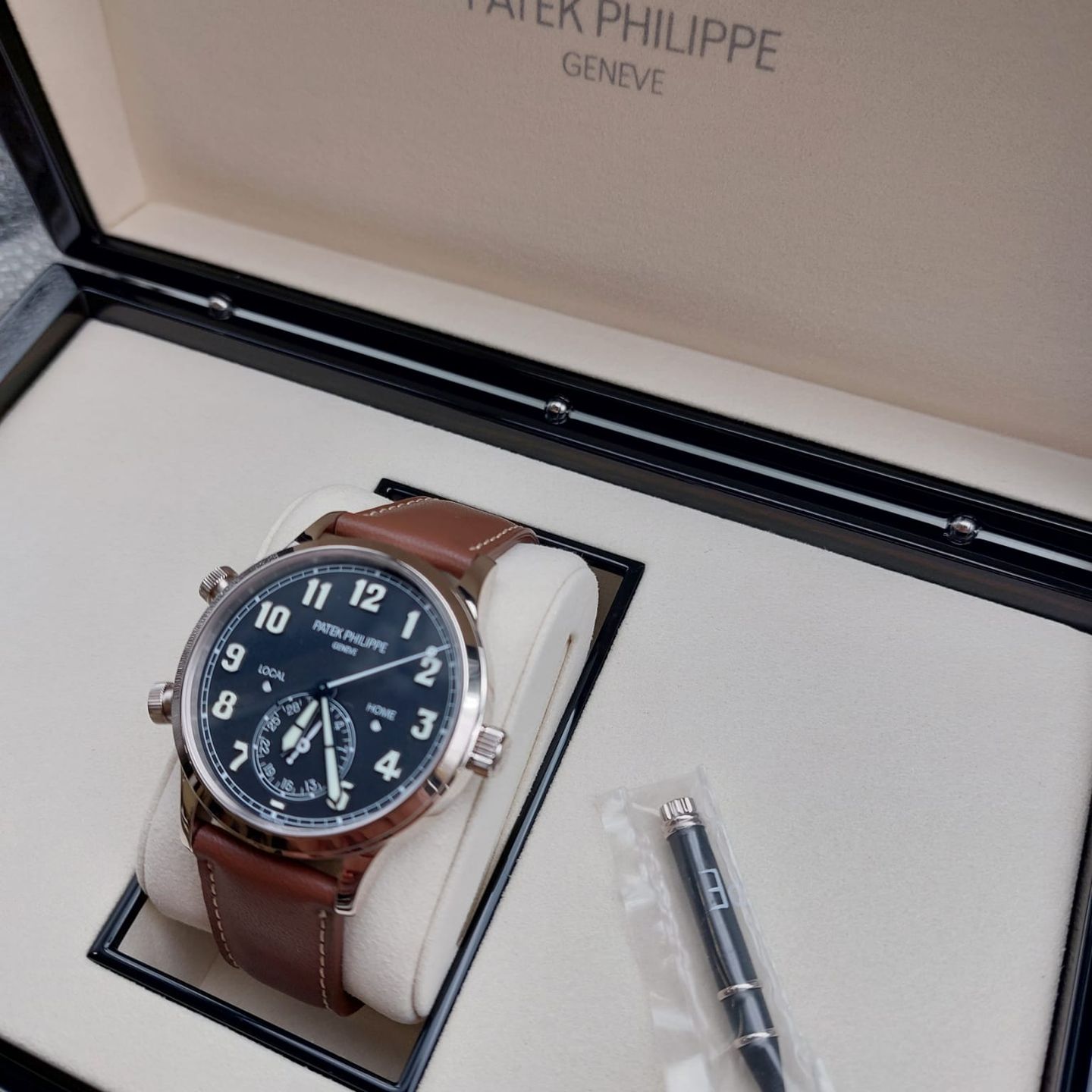 Patek Philippe Travel Time 5524G-001 - (4/7)