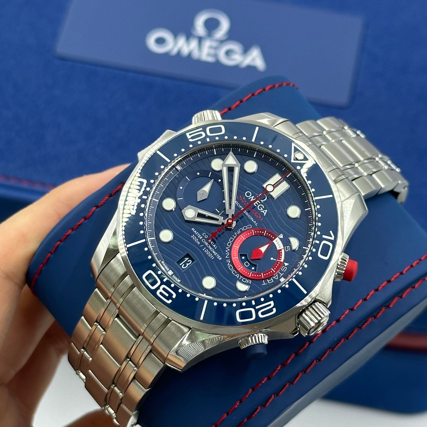 Omega Seamaster Diver 300 M 210.30.44.51.03.002 - (4/8)