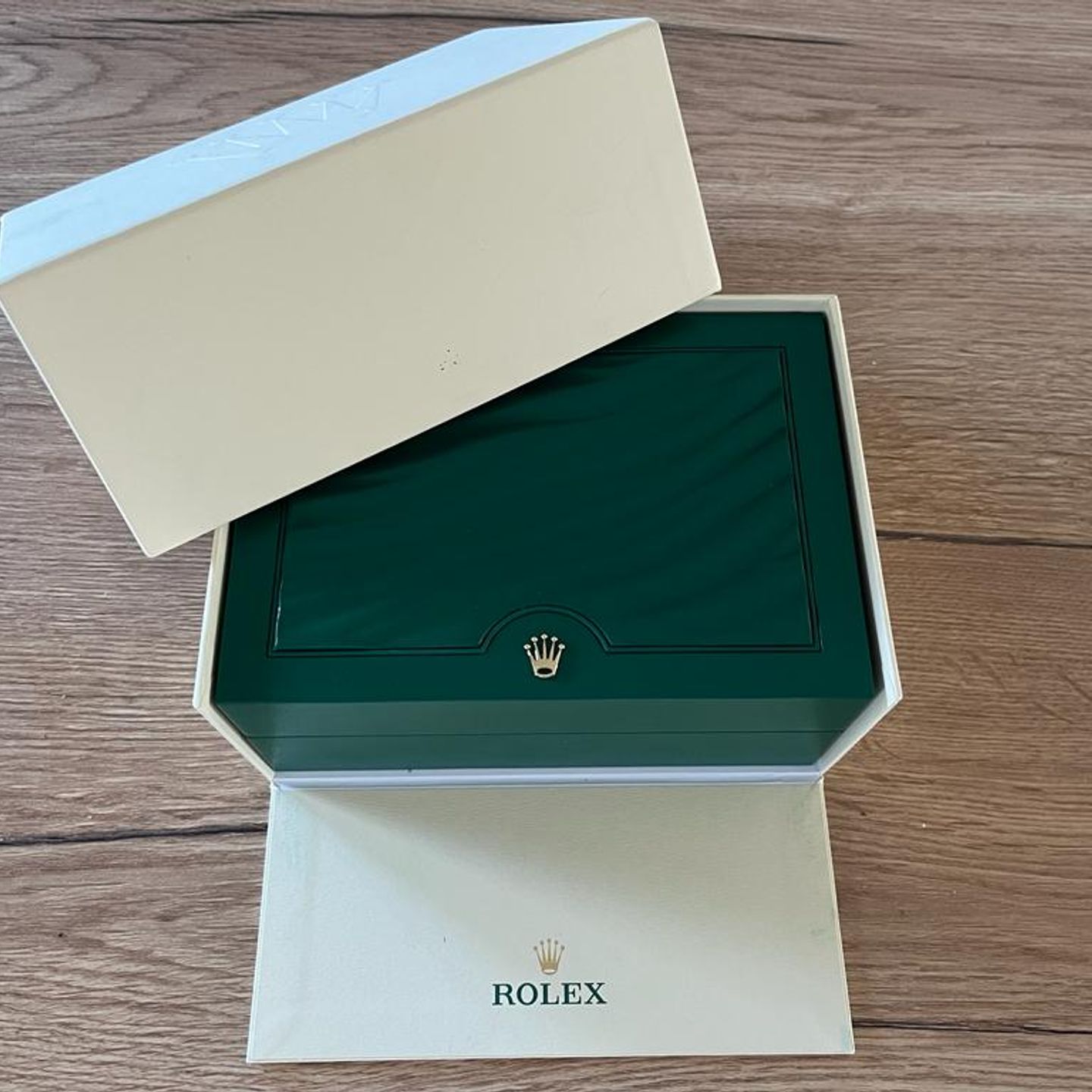 Rolex Sea-Dweller 126600 (2019) - Black dial 43 mm Steel case (3/5)