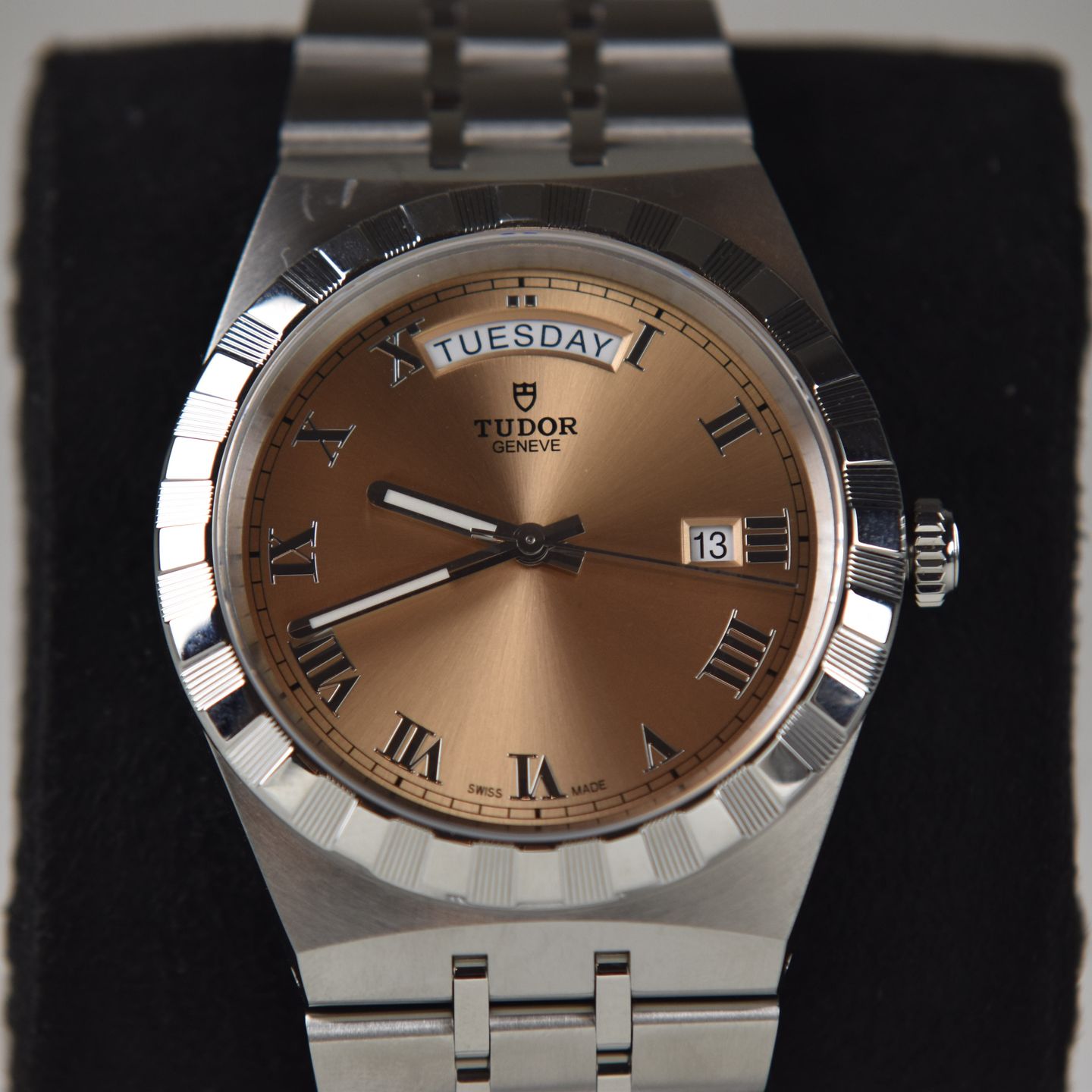 Tudor Royal 28600 (2025) - Roze wijzerplaat 41mm Staal (1/6)