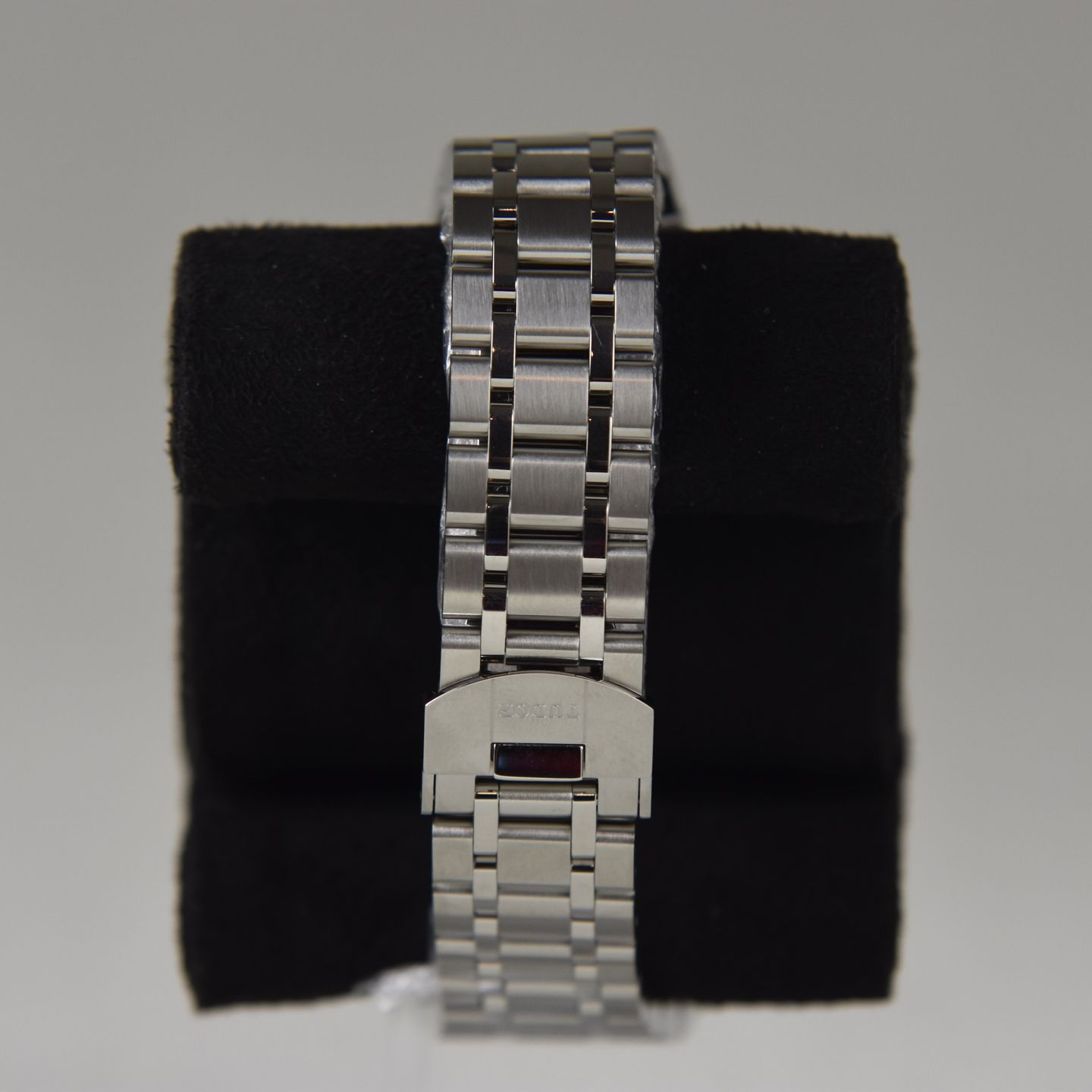 Tudor Royal 28600 (2025) - Roze wijzerplaat 41mm Staal (2/6)