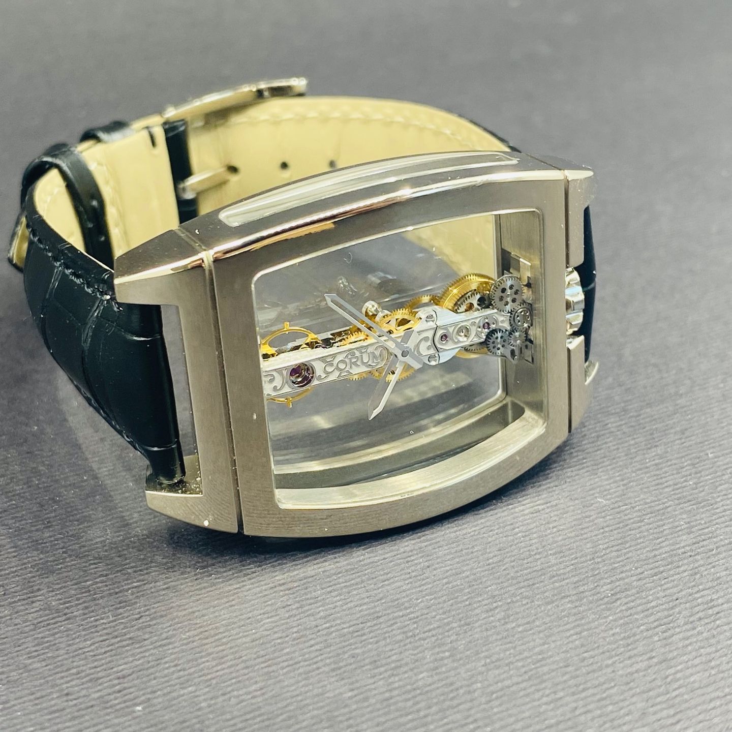 Corum Golden Bridge B113/01042 - 113.160.59/0001 0000 - (1/8)
