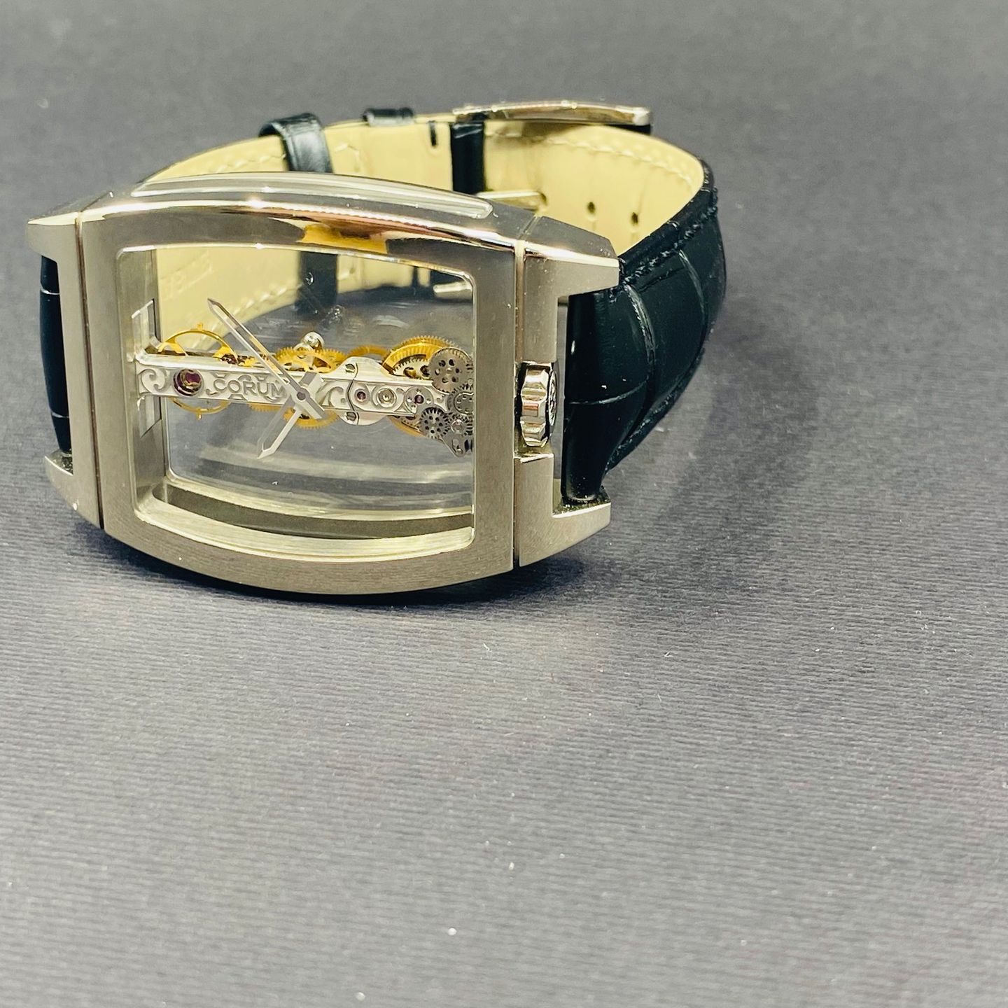 Corum Golden Bridge B113/01042 - 113.160.59/0001 0000 - (2/8)
