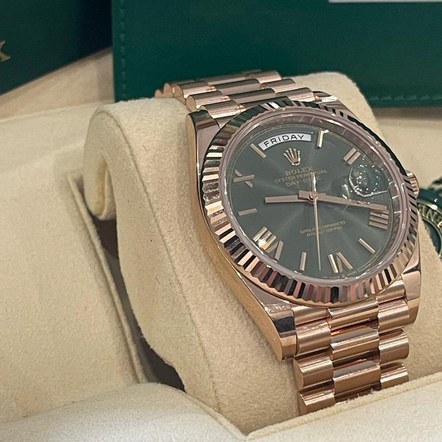 Rolex Day-Date 40 228235 (2020) - Green dial 40 mm Rose Gold case (4/4)