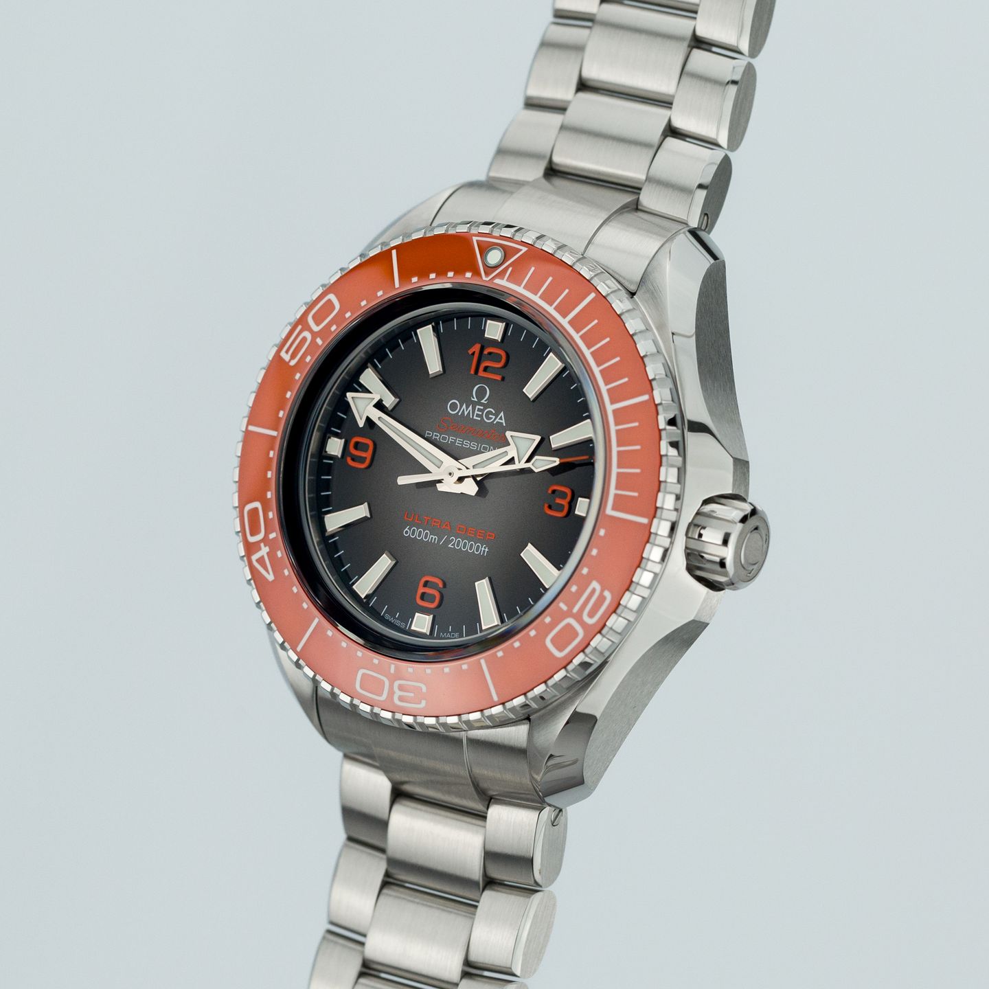 Omega Seamaster Planet Ocean 215.30.46.21.06.001 (2024) - Grijs wijzerplaat 46mm Staal (3/8)