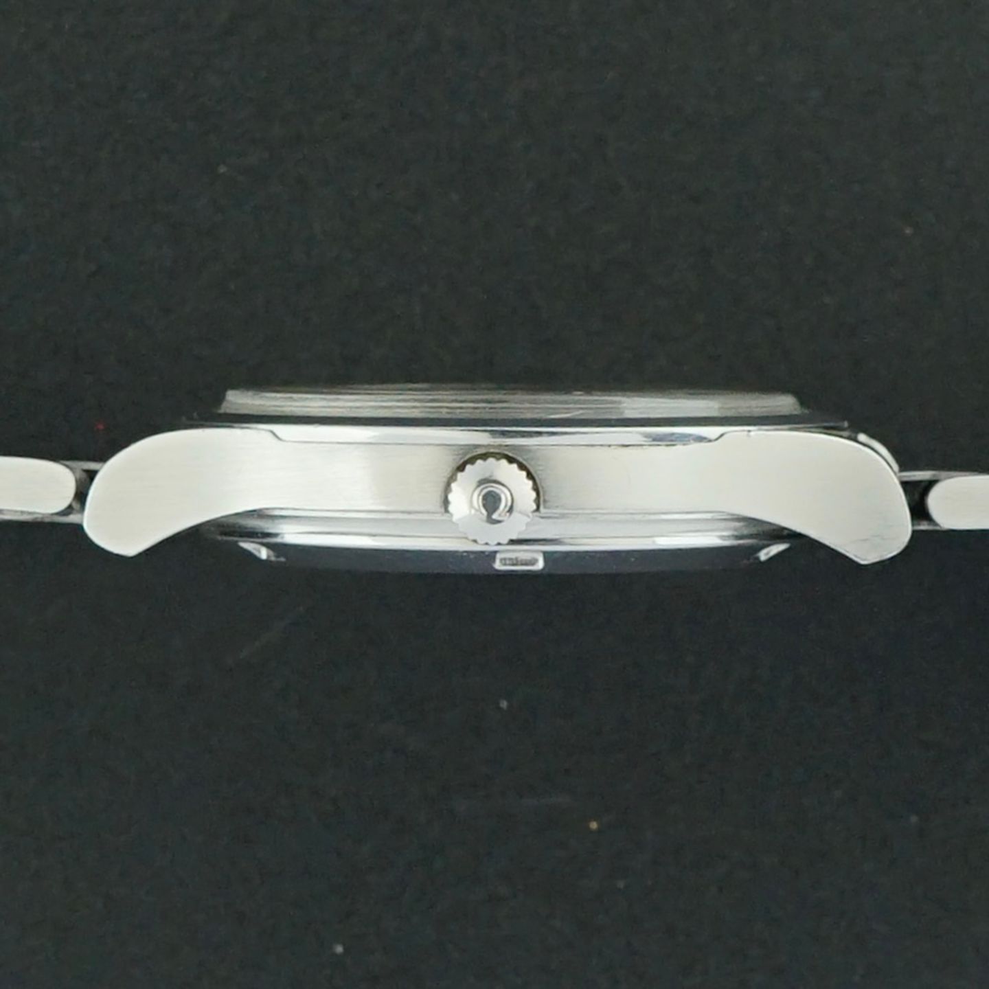 Omega Genève 166.0173 - (4/8)