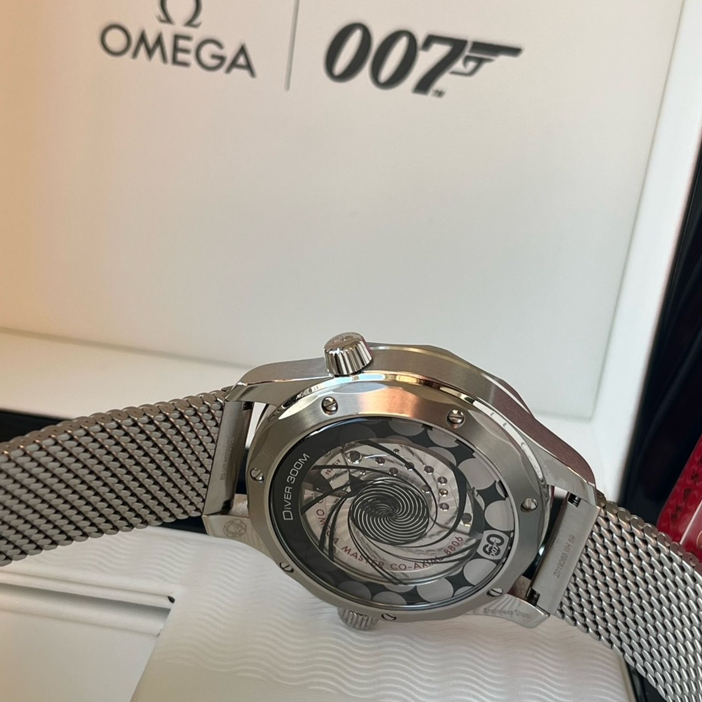 Omega Seamaster Diver 300 M 210.30.42.20.03.002 (2023) - Blauw wijzerplaat 42mm Staal (3/8)
