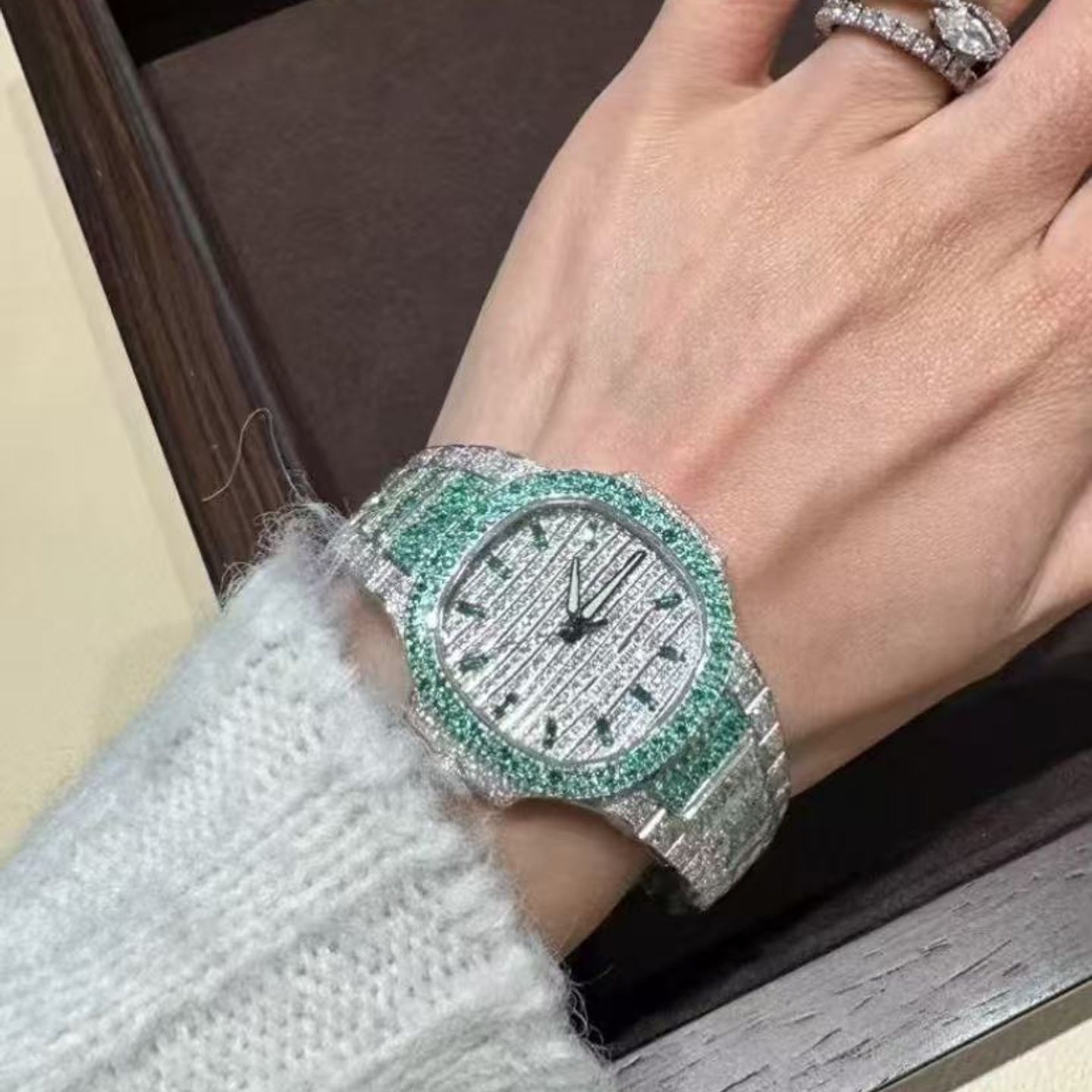 Patek Philippe Nautilus 7118/1453G-001 - (2/4)