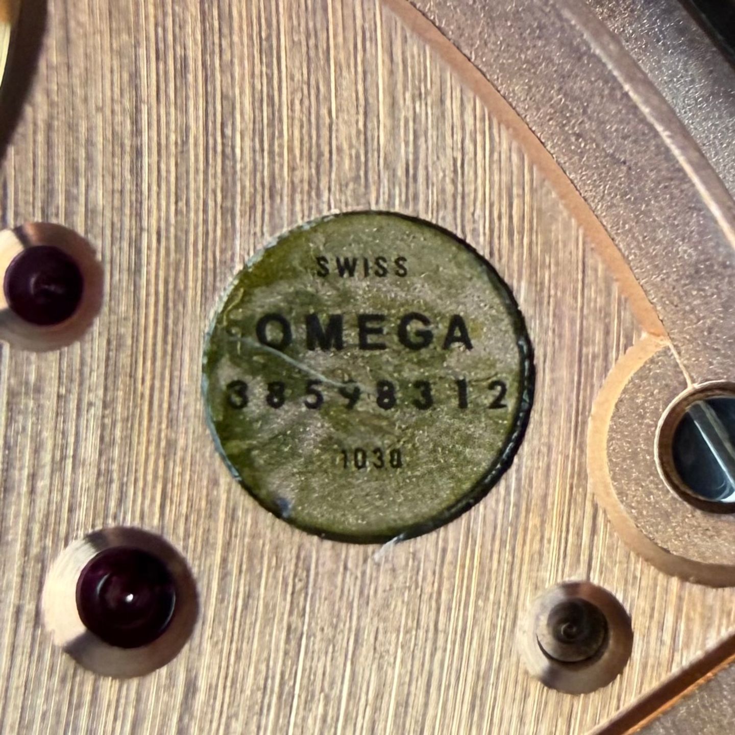 Omega Genève 136.0103 - (4/8)