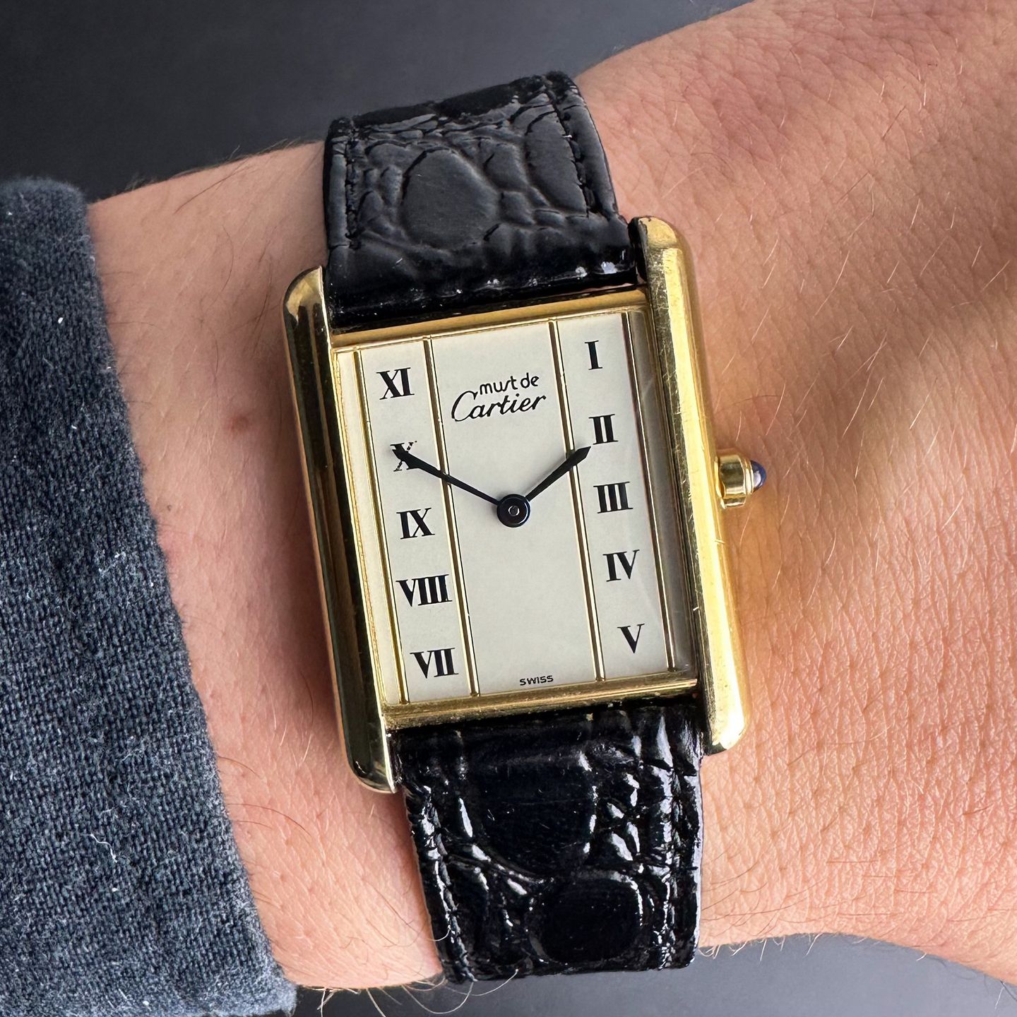 Cartier Tank 681006 (1990) - White dial 23 mm Gold/Steel case (2/8)