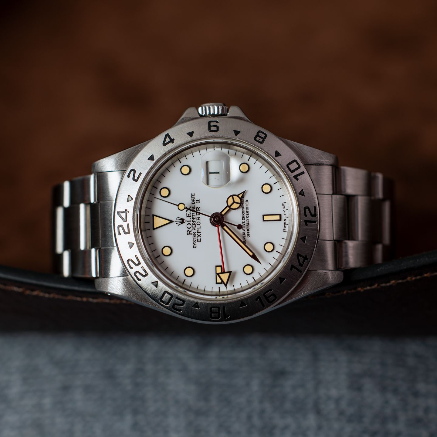 Rolex Explorer II 16570 (1999) - Wit wijzerplaat 40mm Staal (3/8)