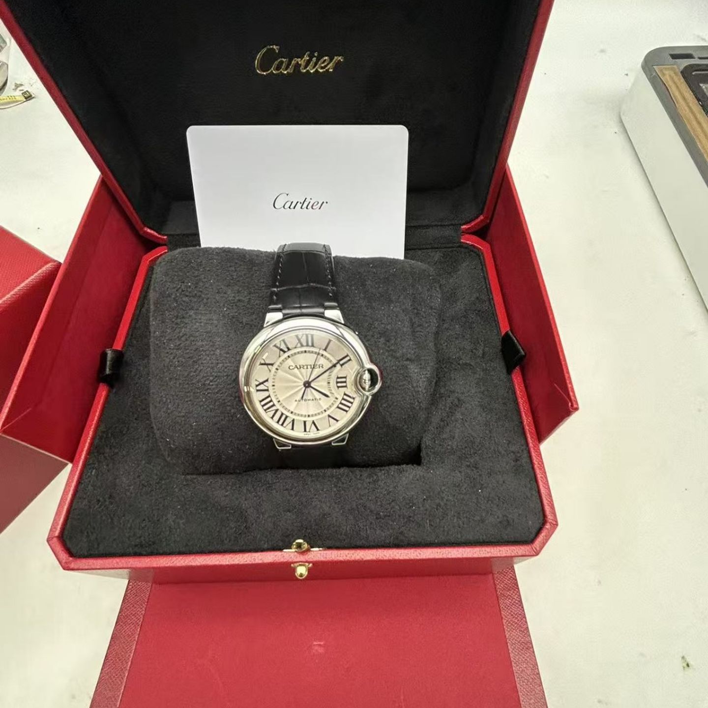 Cartier Ballon Bleu 36mm W69017Z4 - (3/8)
