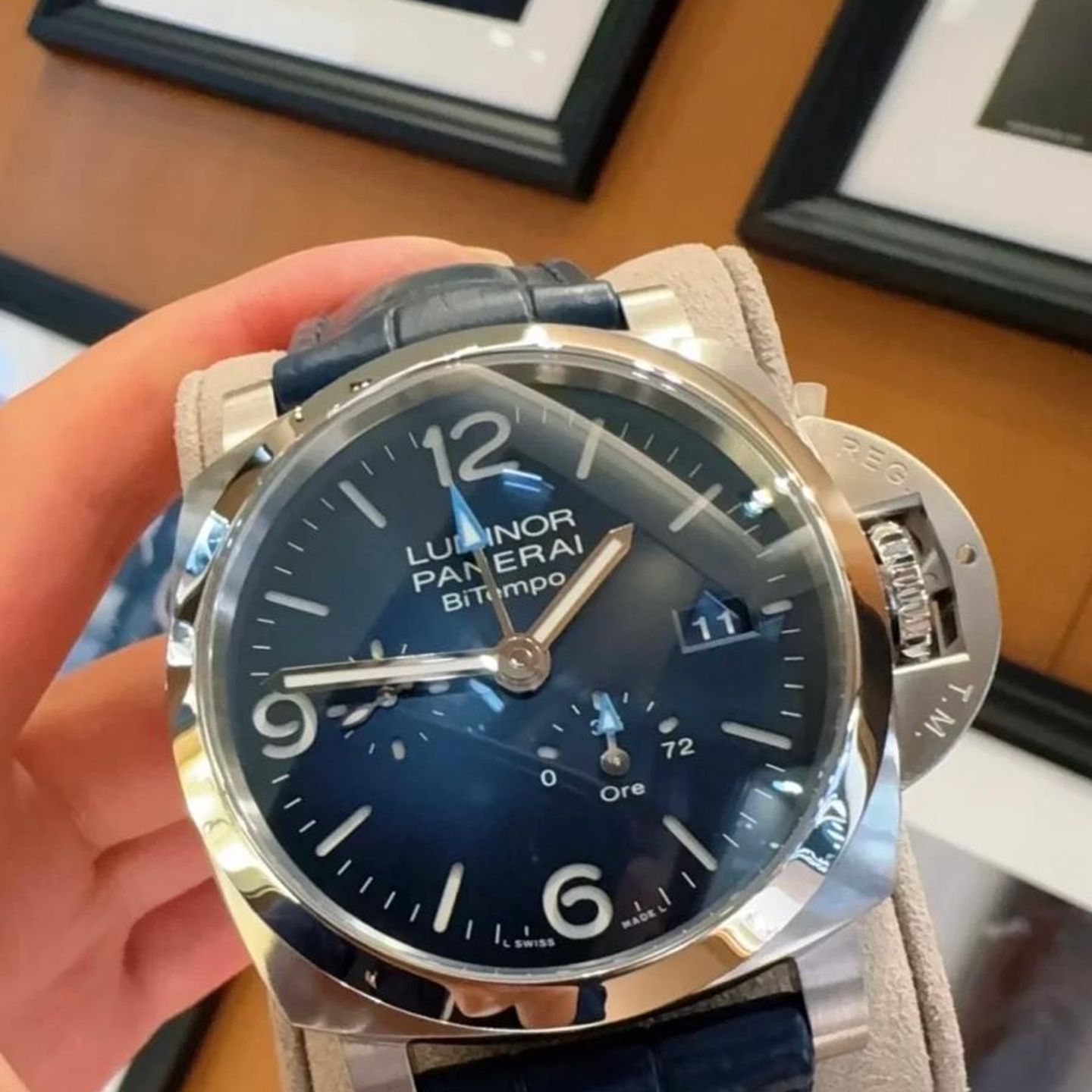 Panerai Luminor Marina PAM03313 (2025) - Blauw wijzerplaat 44mm Staal (1/4)