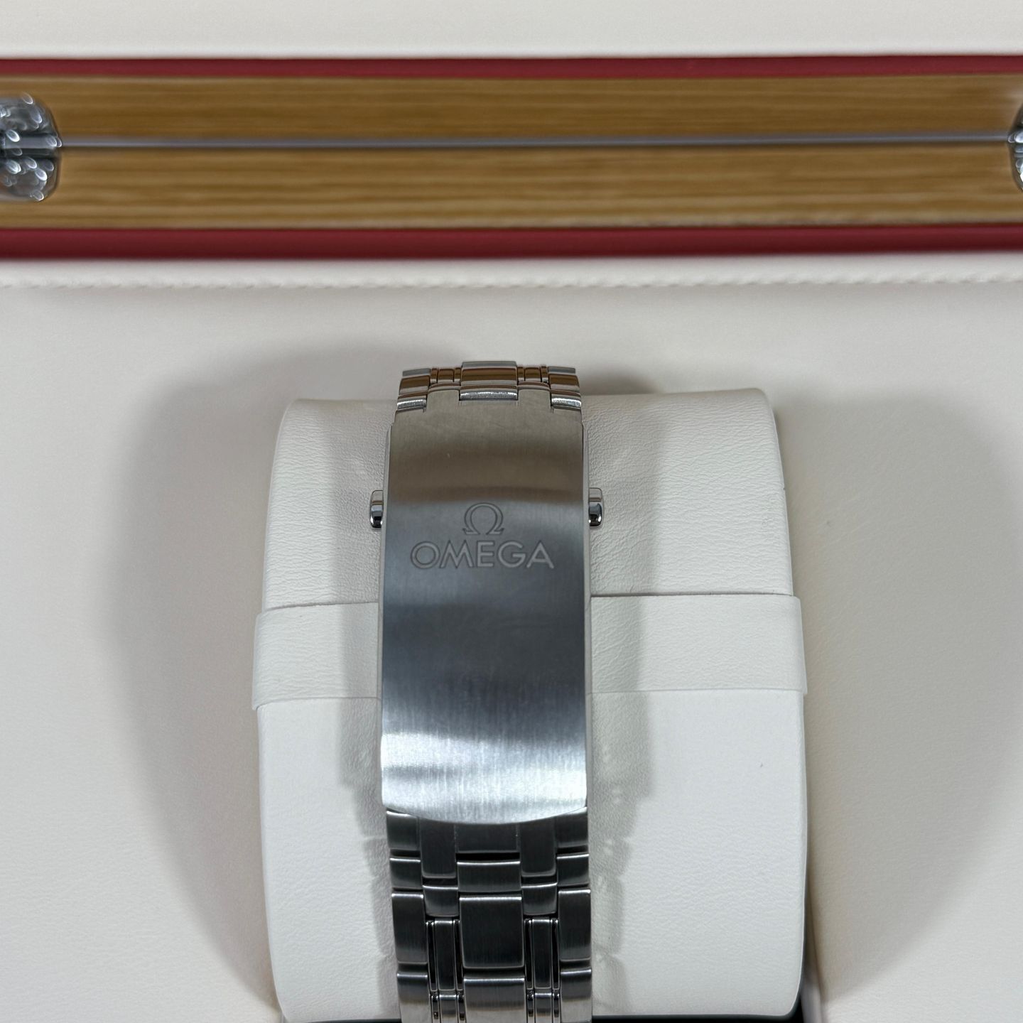 Omega Seamaster Diver 300 M 210.30.42.20.04.002 - (4/8)