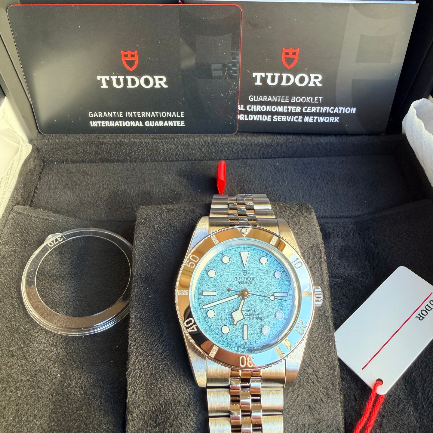 Tudor Black Bay 54 79000 (2025) - Turquoise dial 37 mm Steel case (3/4)