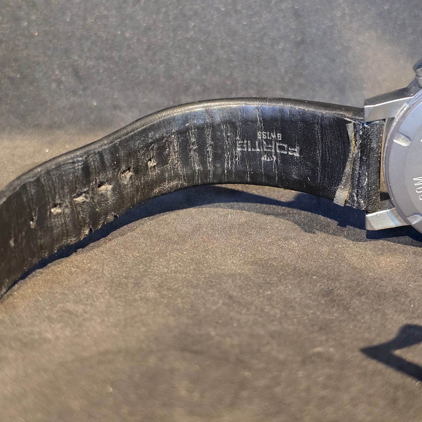 Fortis Unknown 62.5.22.31 (2024) - Black dial 40 mm Steel case (7/8)