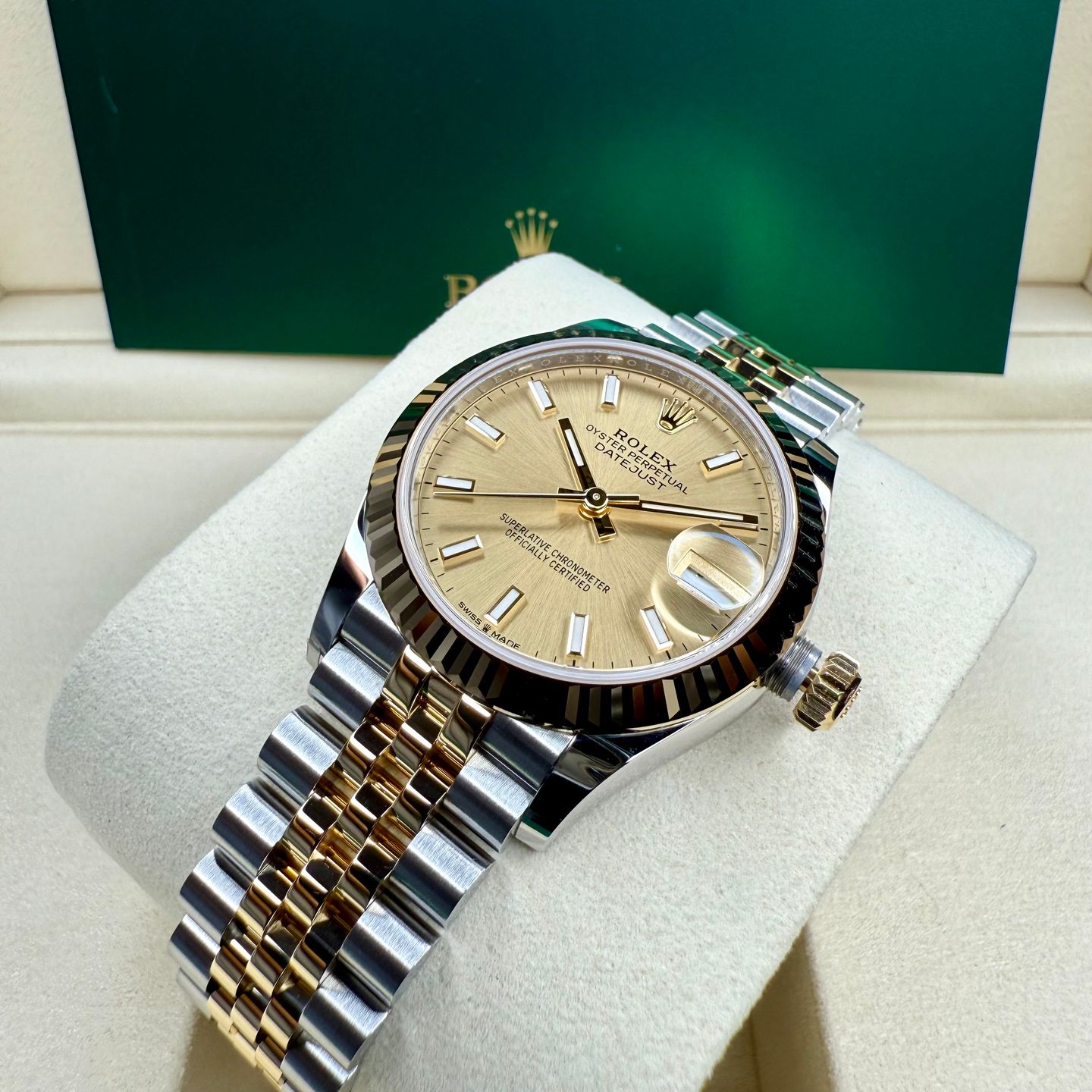 Rolex Datejust 31 278273 (2025) - White dial 37 mm Gold/Steel case (4/8)