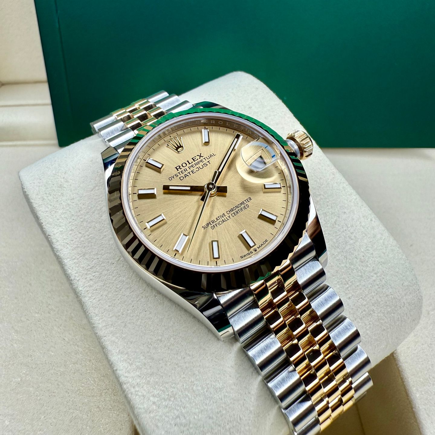 Rolex Datejust 31 278273 (2025) - White dial 37 mm Gold/Steel case (3/8)