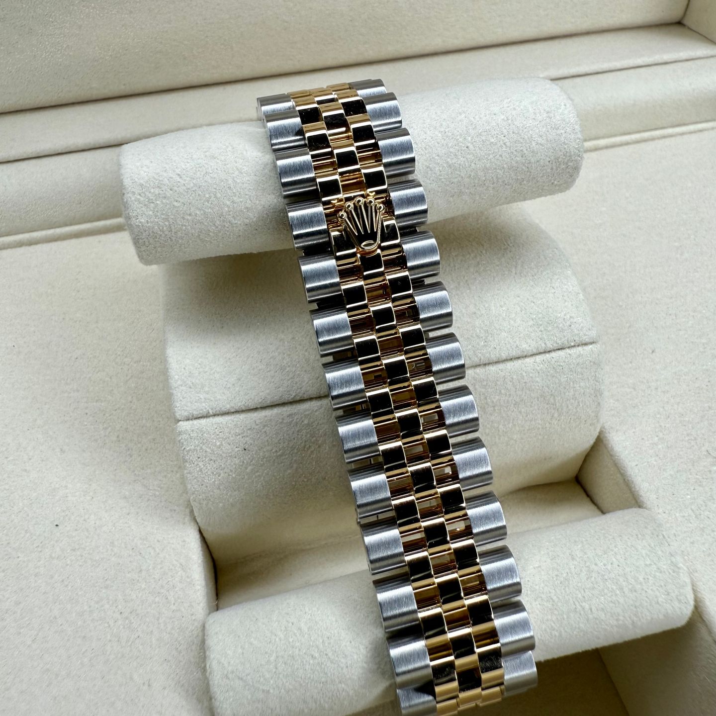 Rolex Datejust 31 278273 (2025) - White dial 37 mm Gold/Steel case (6/8)