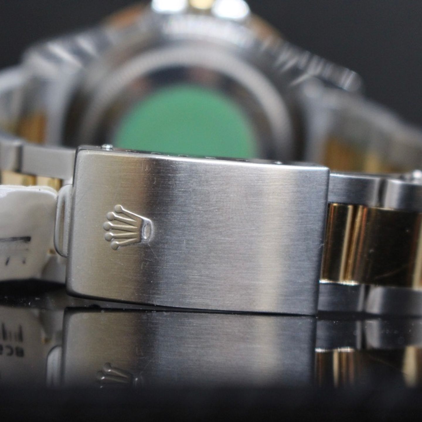 Rolex GMT-Master II 16713 (1994) - Black dial 40 mm Gold/Steel case (5/7)