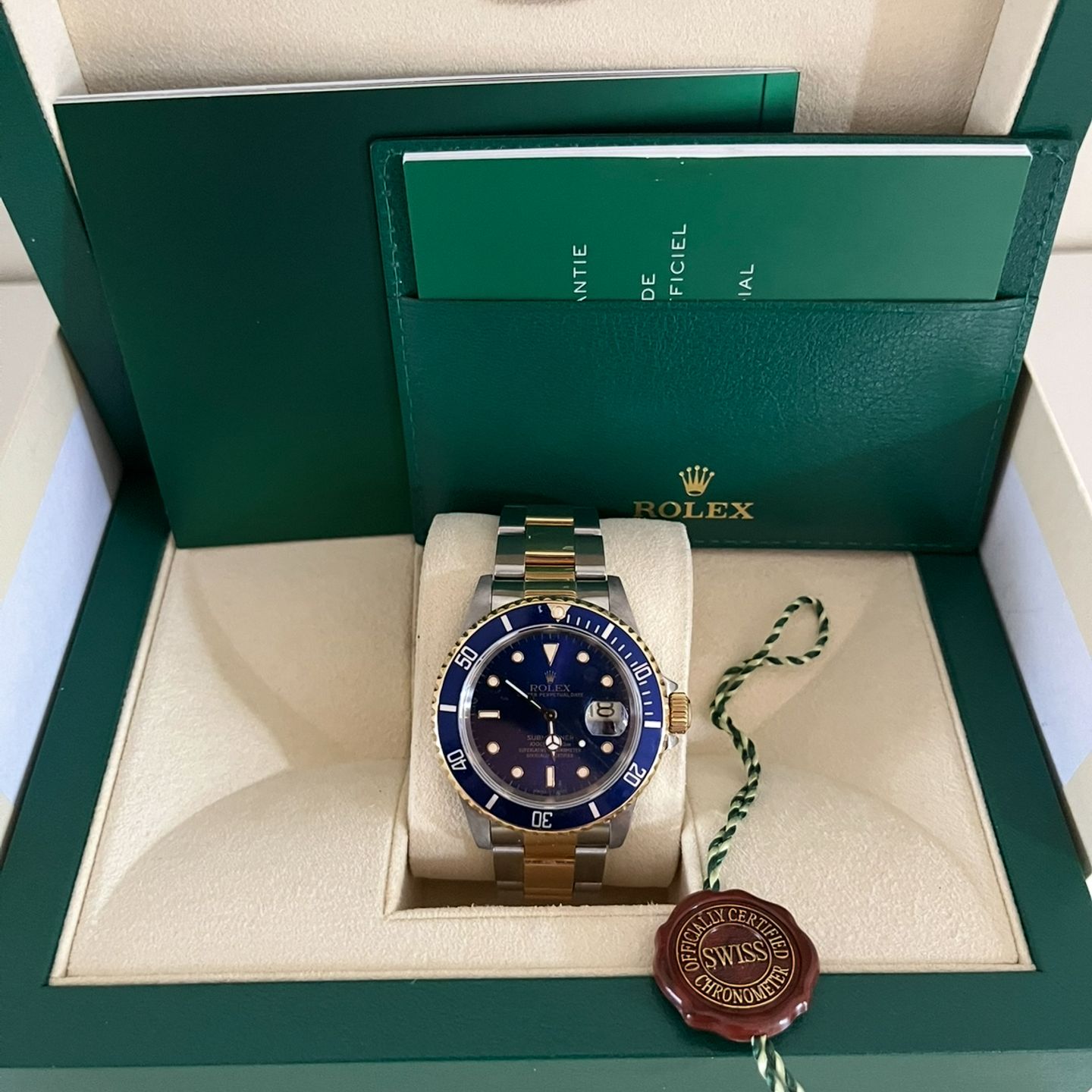 Rolex Submariner Date 16613 (1989) - Blue dial 40 mm Gold/Steel case (2/5)
