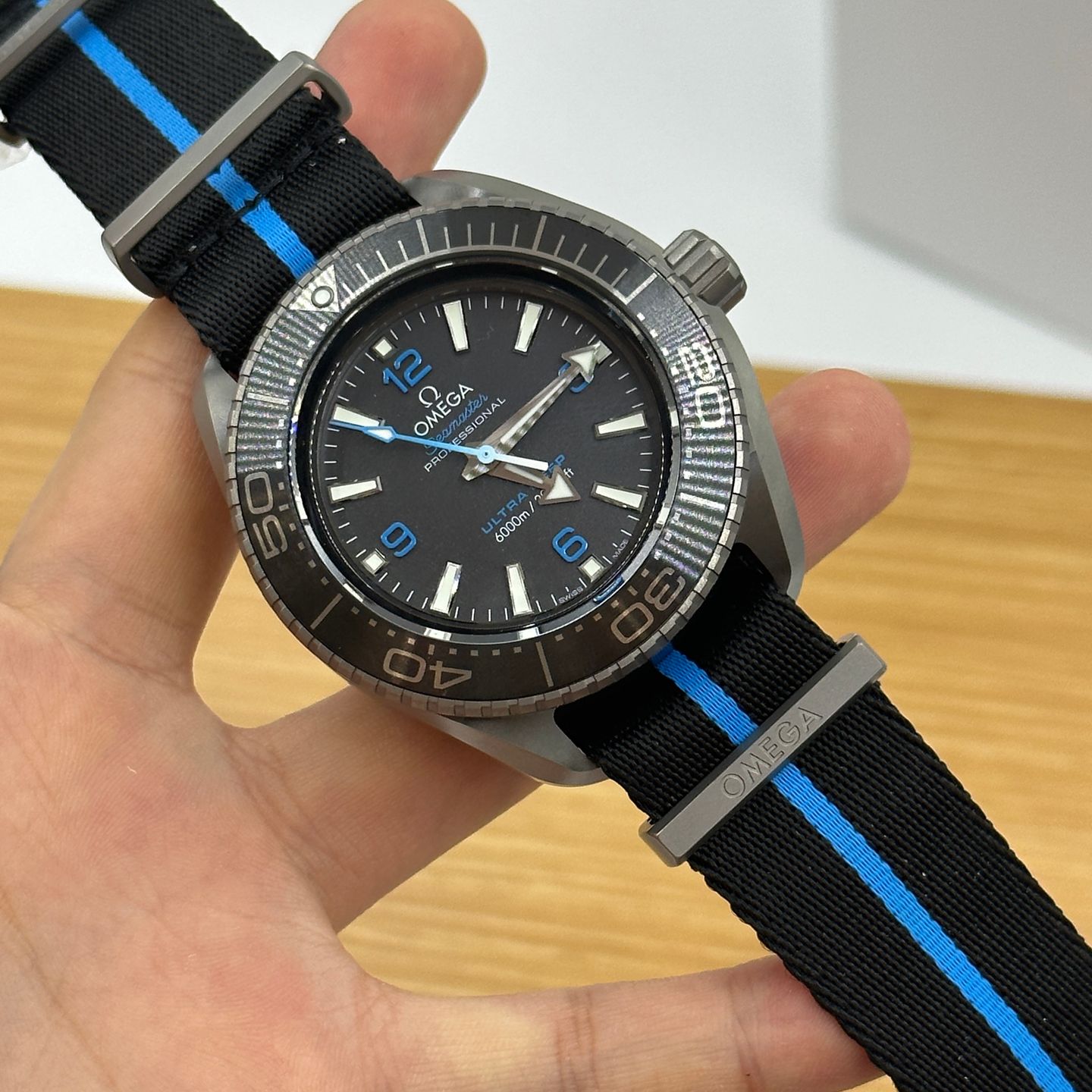 Omega Seamaster Ultra Deep 6000M 215.92.46.21.01.001 (2024) - Black dial 46 mm Titanium case (7/8)