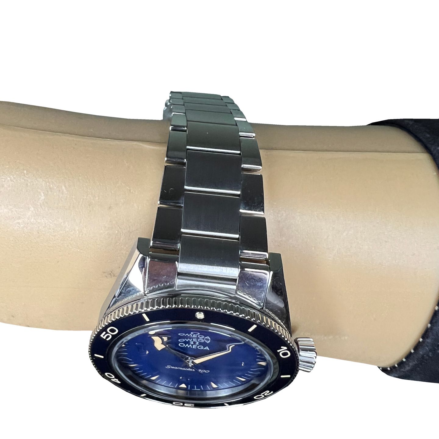 Omega Seamaster 300 234.30.41.21.03.001 (2024) - Blue dial 41 mm Steel case (7/8)