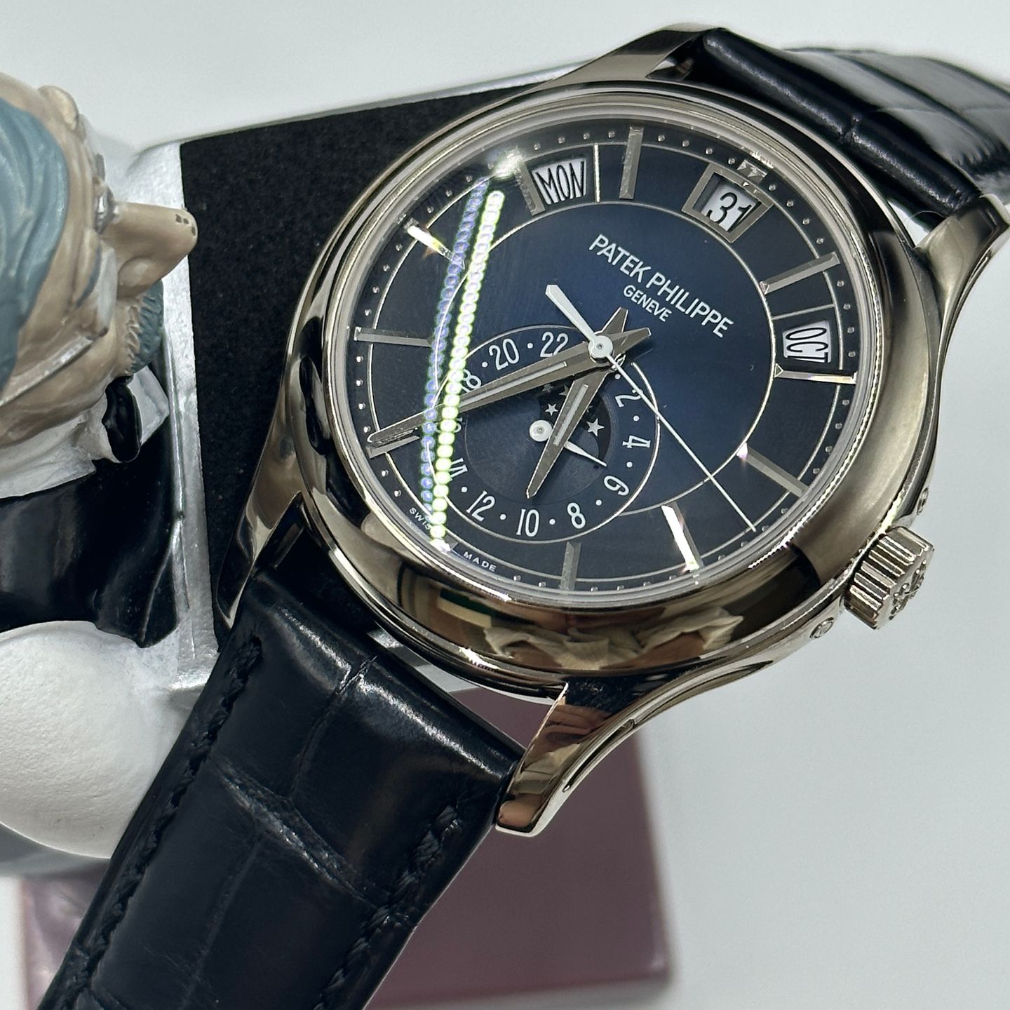 Patek Philippe Annual Calendar 5205G-013 - (1/8)