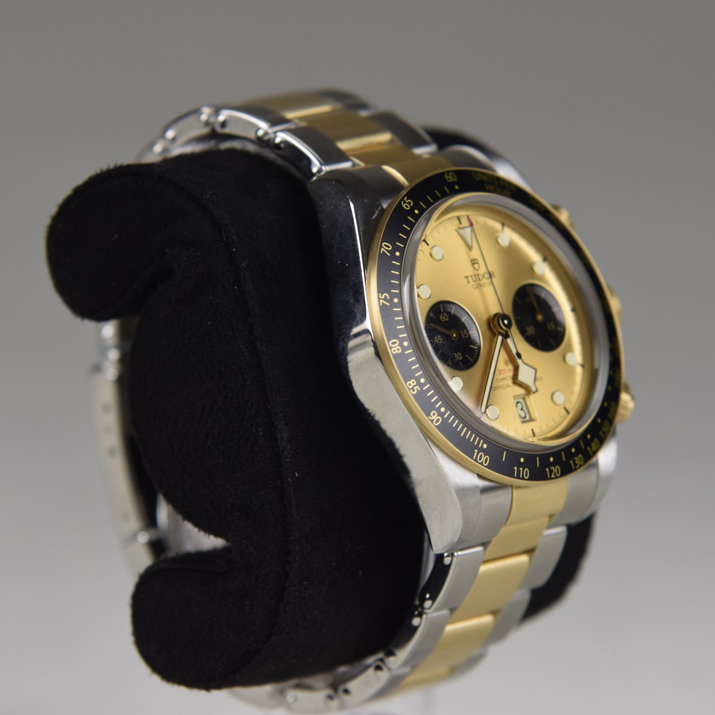 Tudor Black Bay Chrono 79363N (2025) - Champagne wijzerplaat 41mm Goud/Staal (2/6)