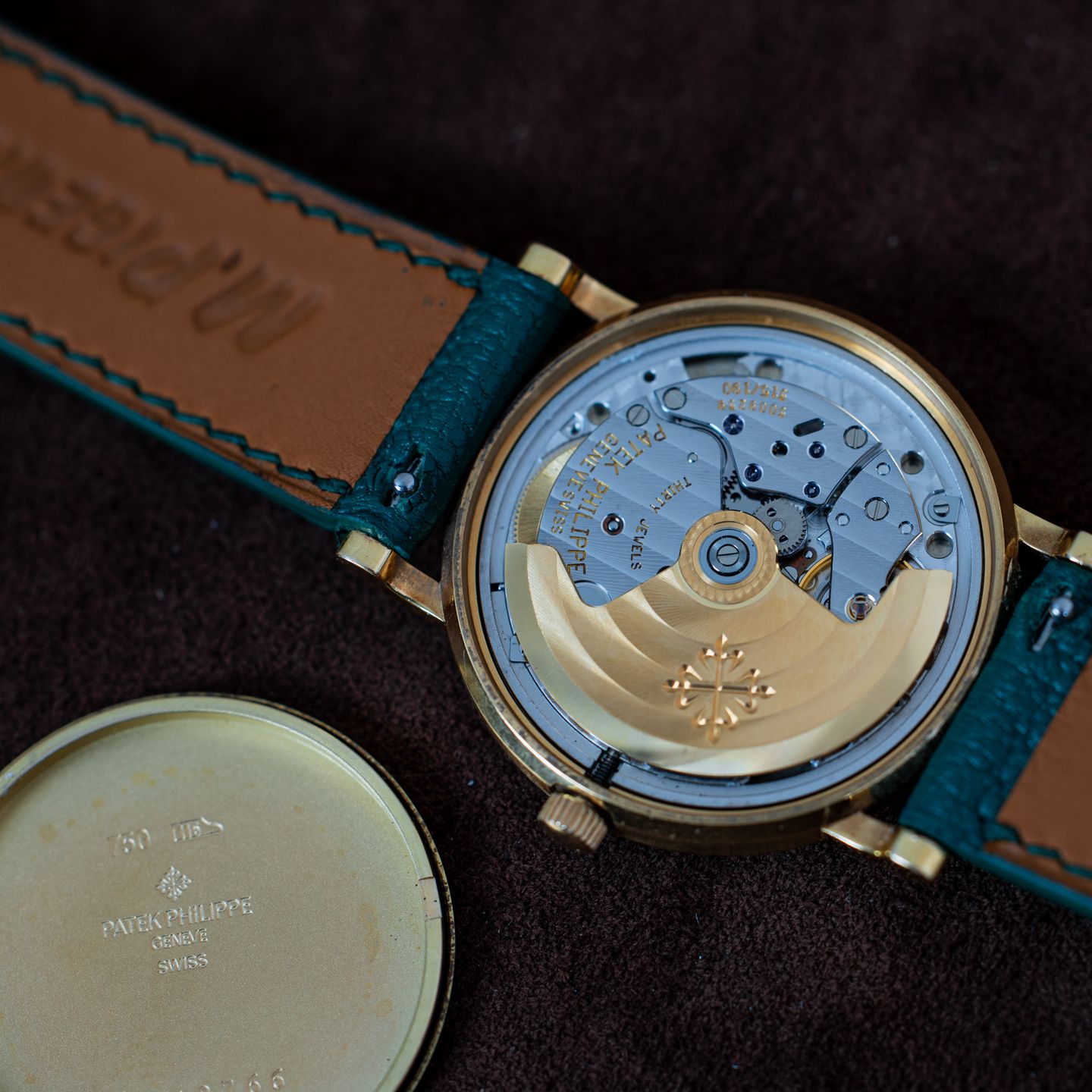 Patek Philippe Calatrava 3802/200J-001 - (7/8)