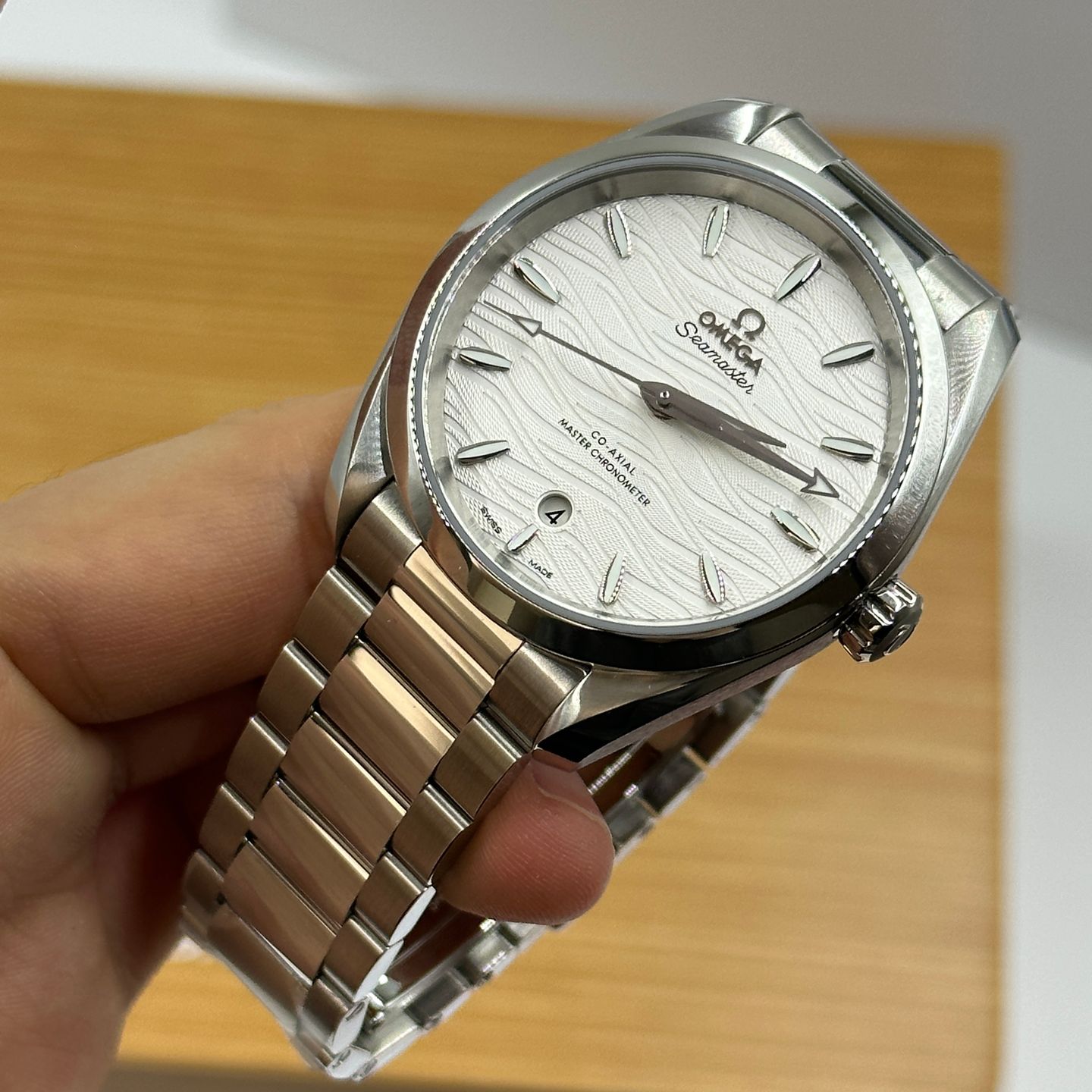 Omega Seamaster Aqua Terra 220.10.38.20.02.003 (2024) - Zilver wijzerplaat 38mm Staal (5/8)