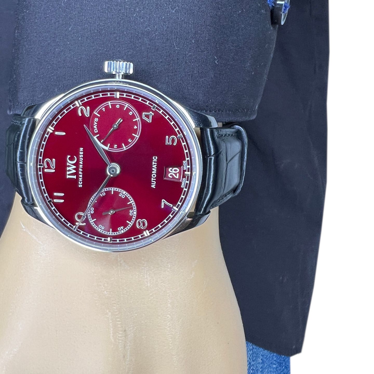 IWC Portuguese Automatic IW500714 (2022) - Rood wijzerplaat 42mm Staal (3/8)