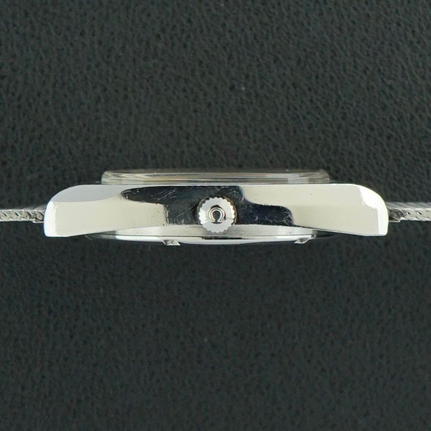 Omega Genève 166.0190 - (4/8)
