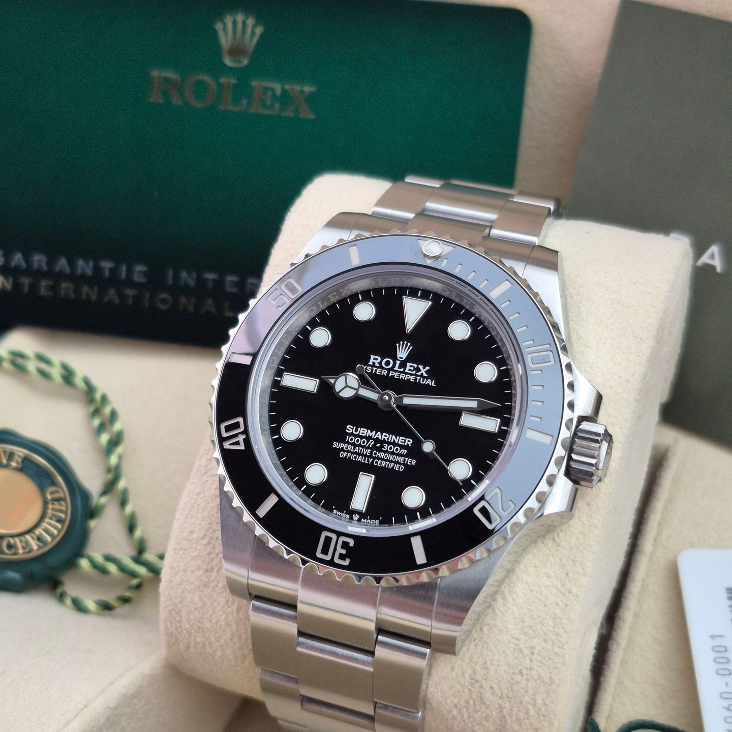 Rolex Submariner No Date 124060 (2023) - Black dial 41 mm Steel case (4/4)