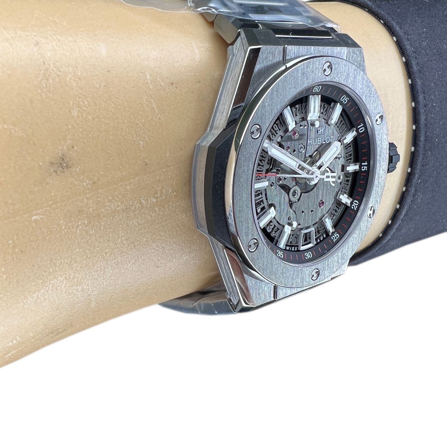 Hublot Big Bang 456.NX.0170.NX (2024) - Transparent dial 40 mm Titanium case (6/8)