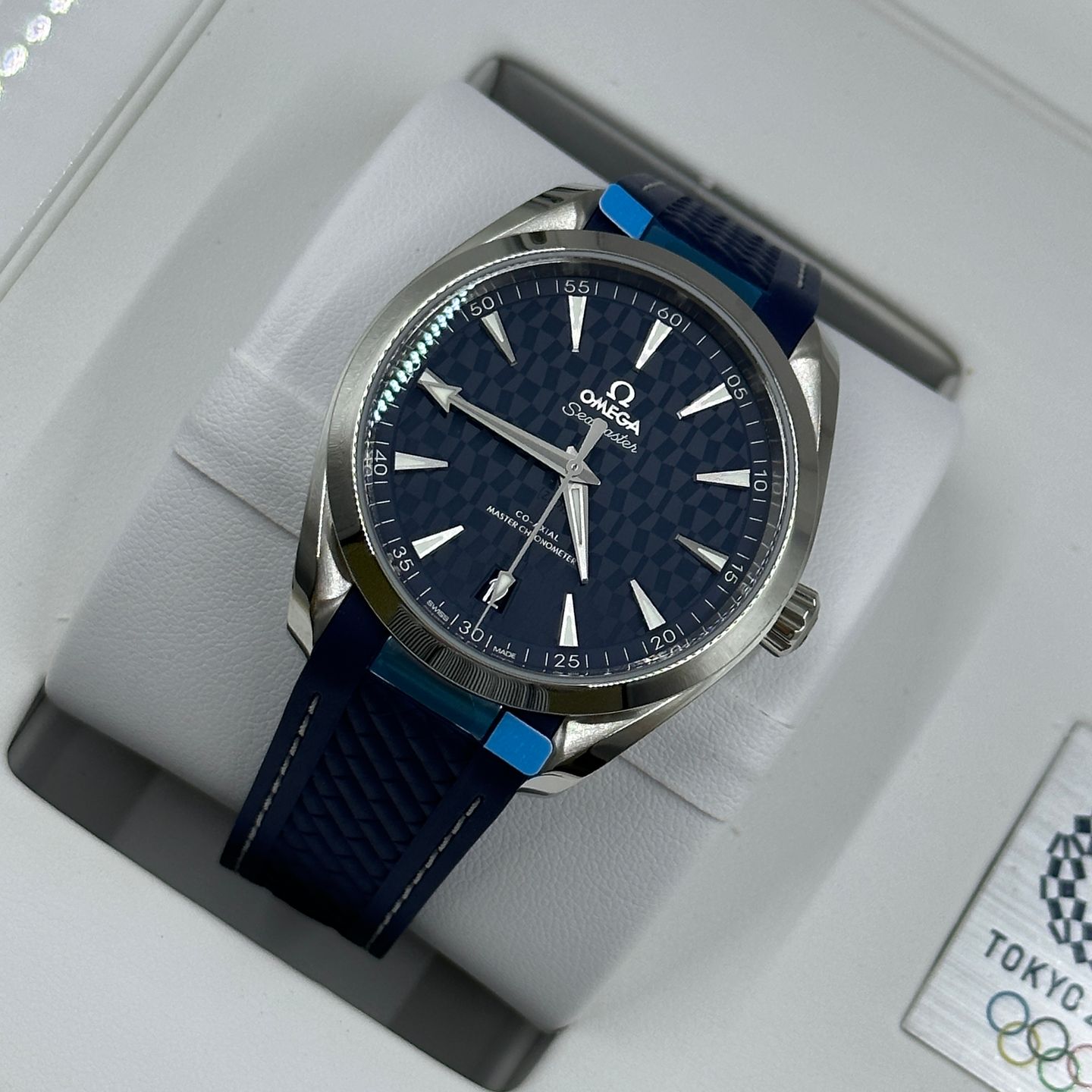 Omega Seamaster Aqua Terra 522.12.41.21.03.001 (2024) - Blue dial 41 mm Steel case (3/8)